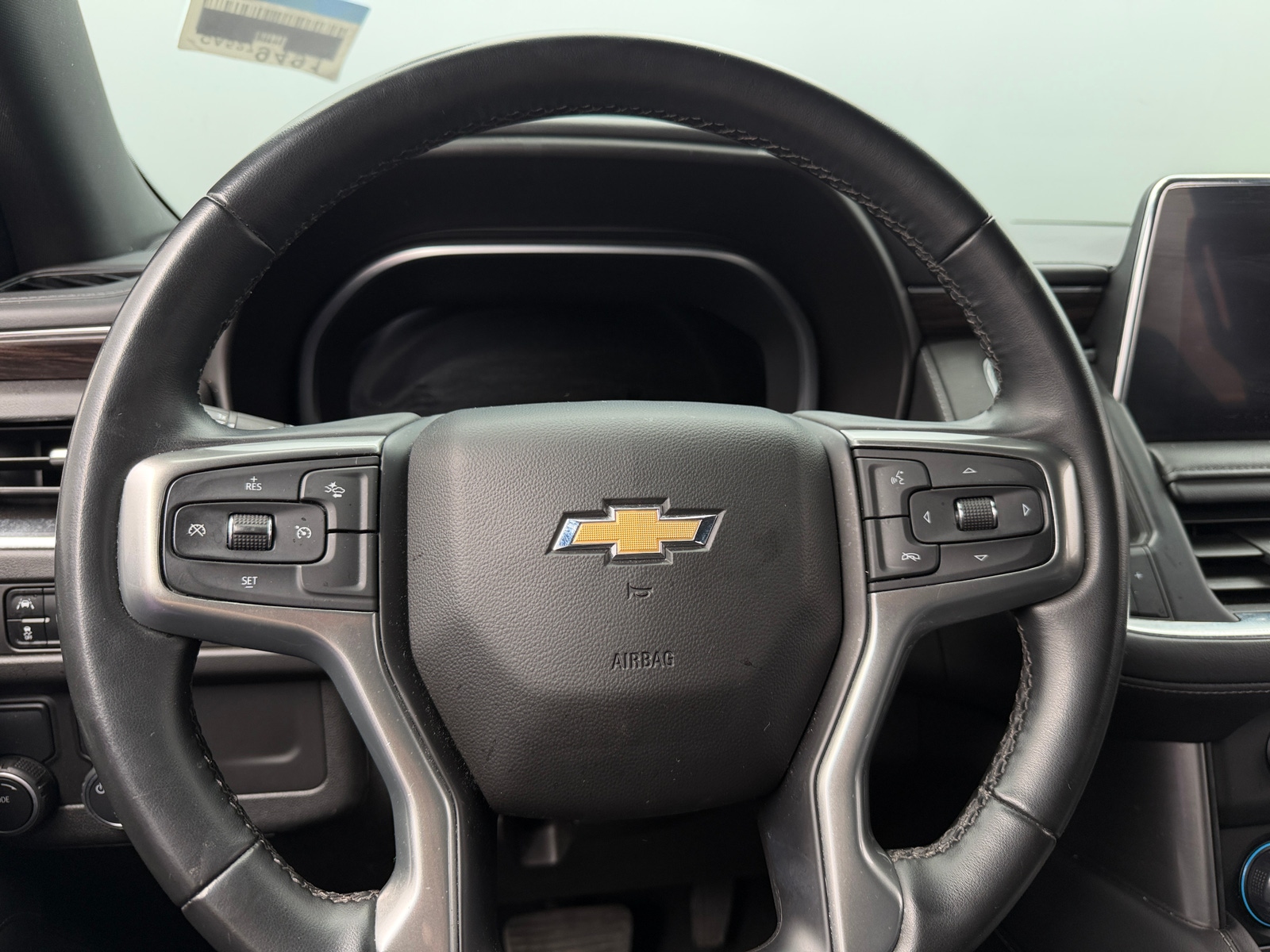 Thumbnail: 2023 Chevrolet Suburban - 4