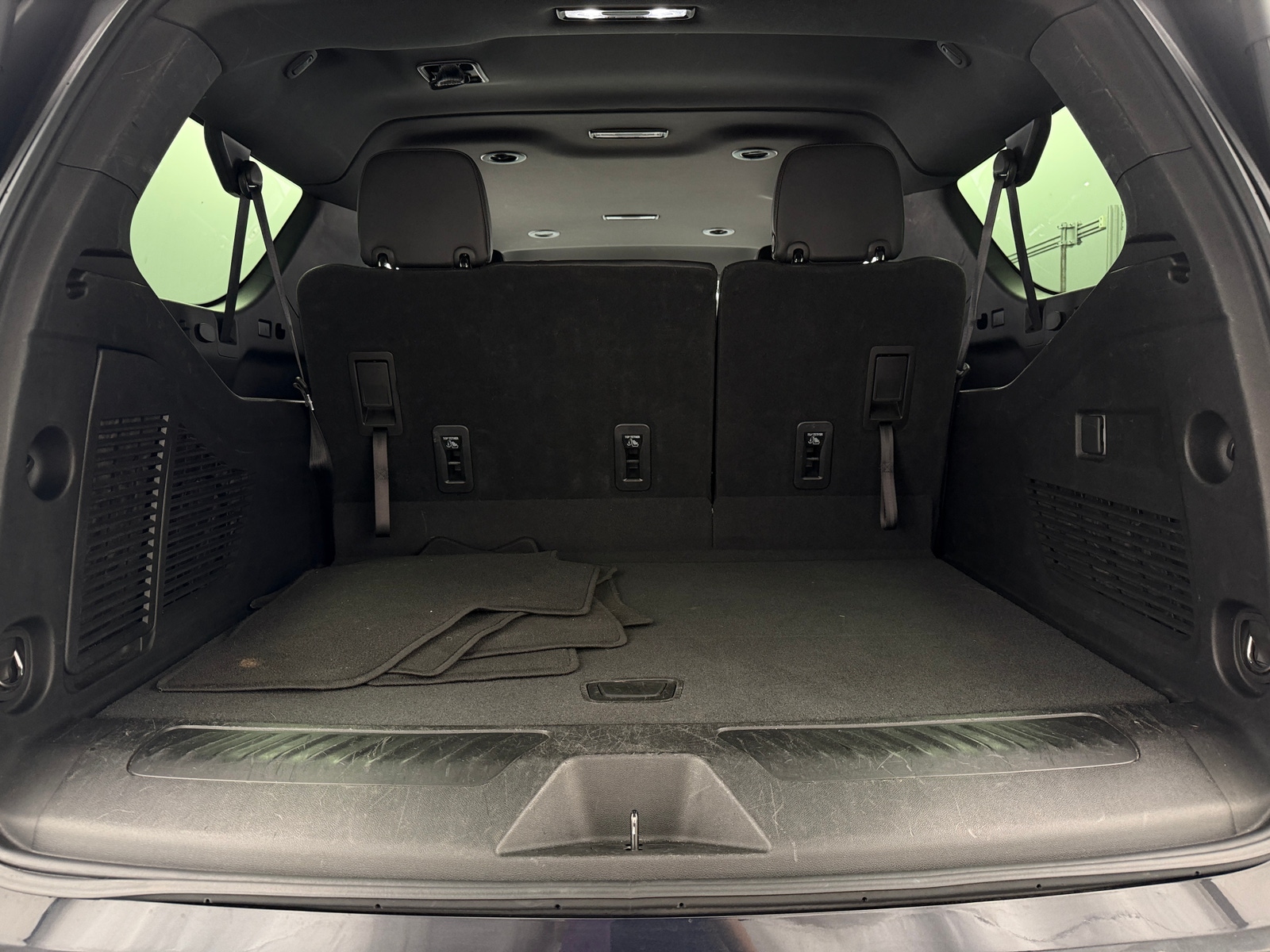 Thumbnail: 2023 Chevrolet Suburban - 6