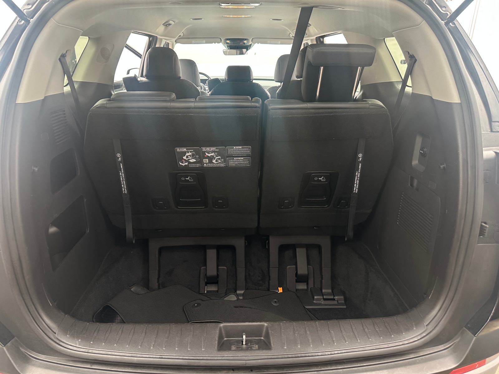 Thumbnail: 2025 Kia Carnival - 6