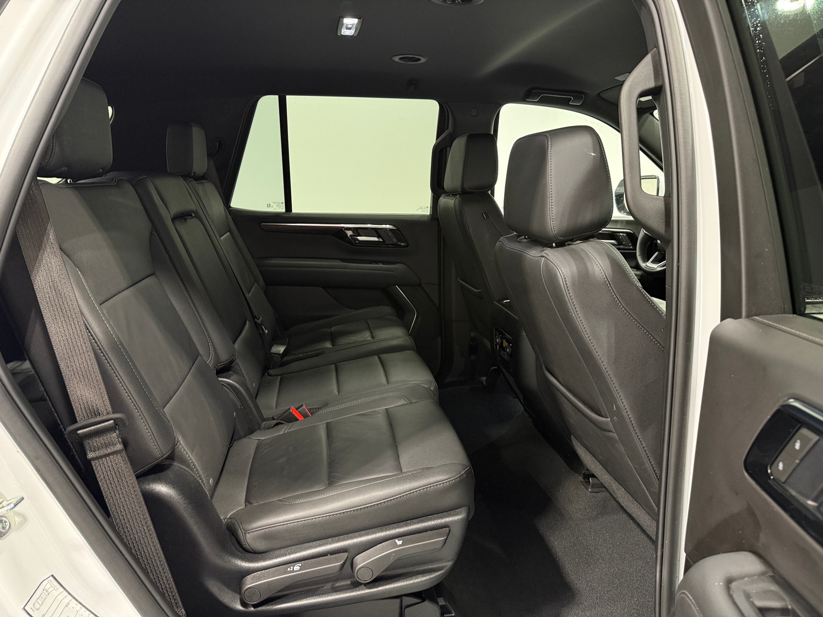 Thumbnail: 2025 Chevrolet Tahoe - 5