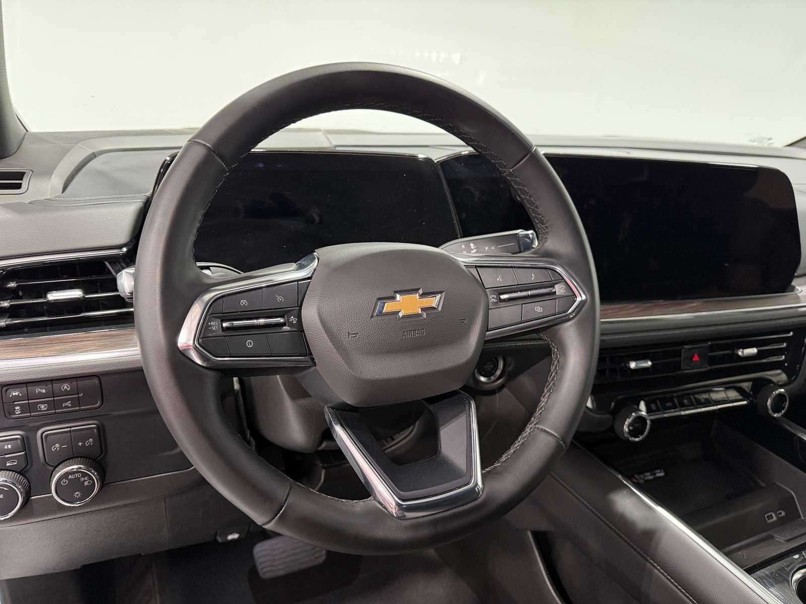 Thumbnail: 2025 Chevrolet Tahoe - 4