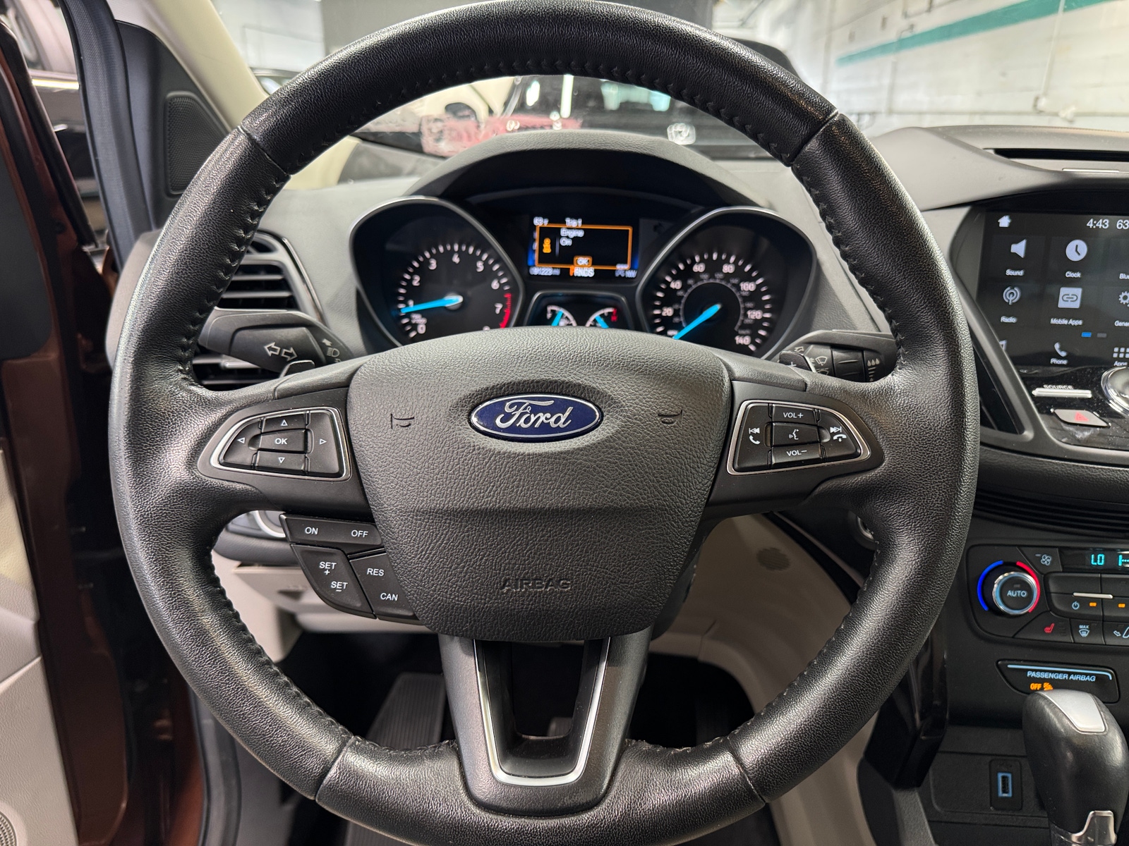 Thumbnail: 2017 Ford Escape - 4