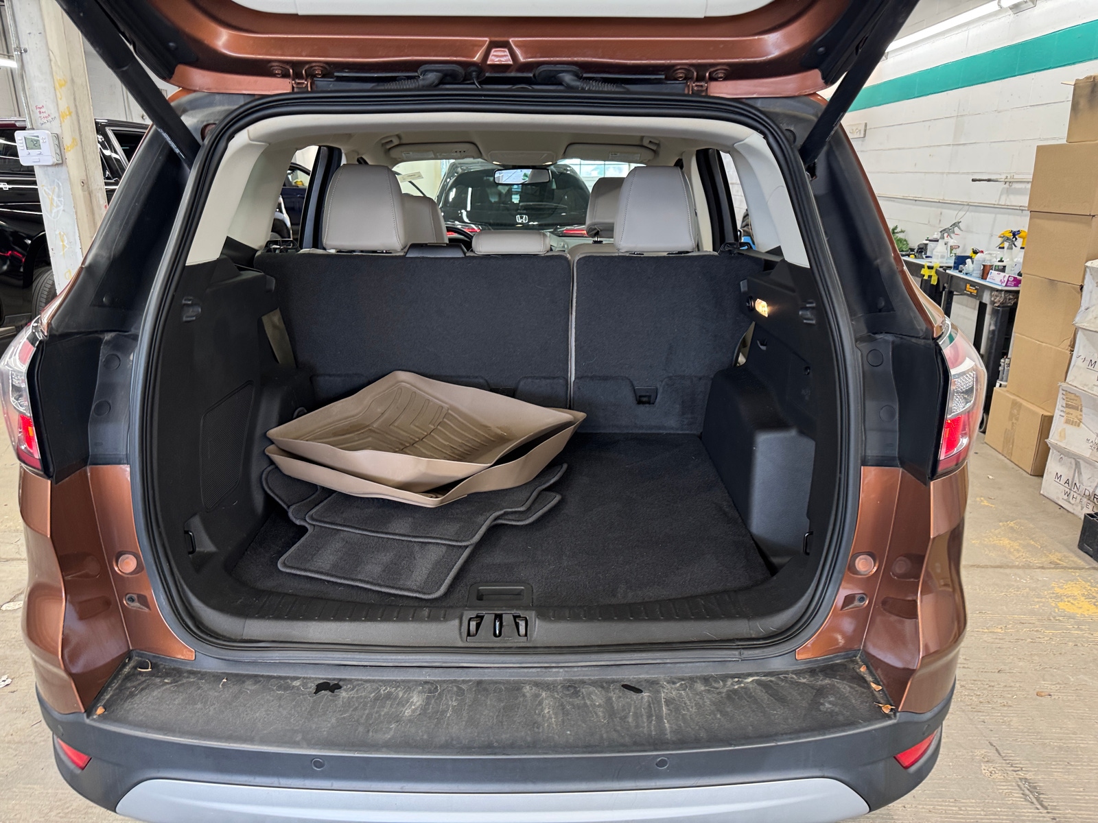 Thumbnail: 2017 Ford Escape - 6