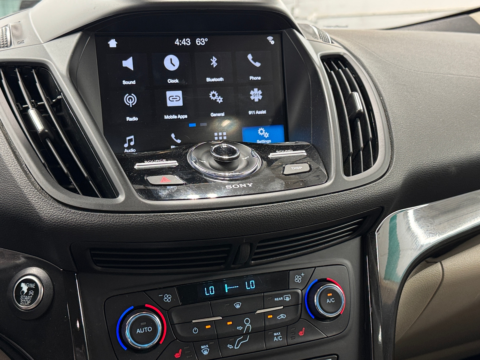 Thumbnail: 2017 Ford Escape - 3