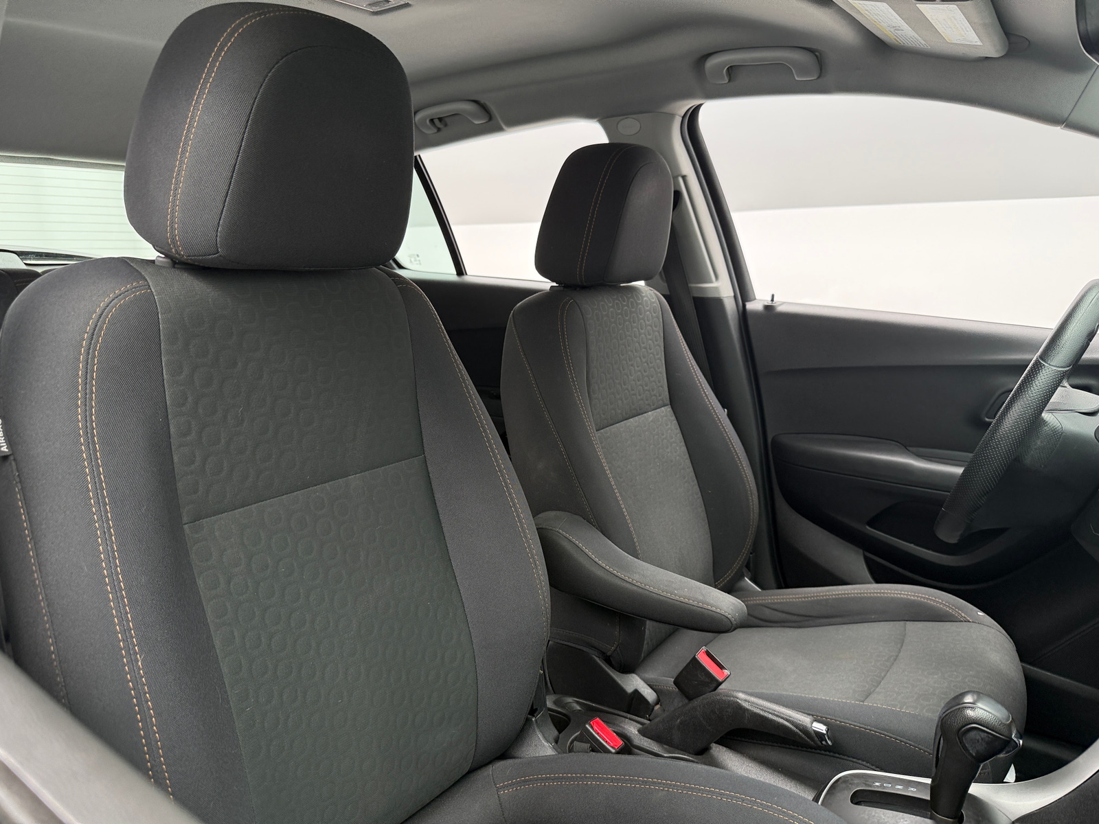 Thumbnail: 2017 Chevrolet Trax - 2