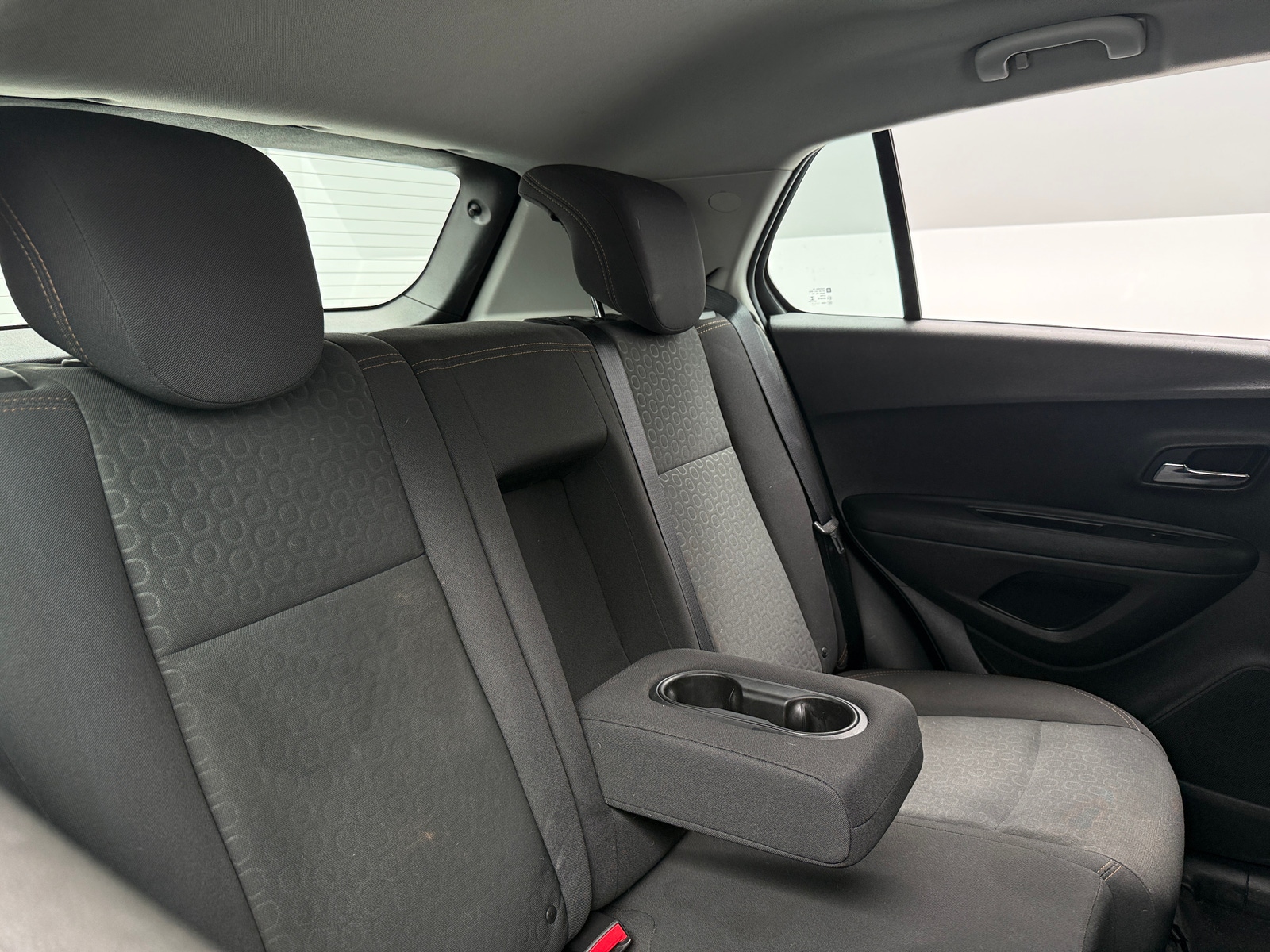 Thumbnail: 2017 Chevrolet Trax - 6