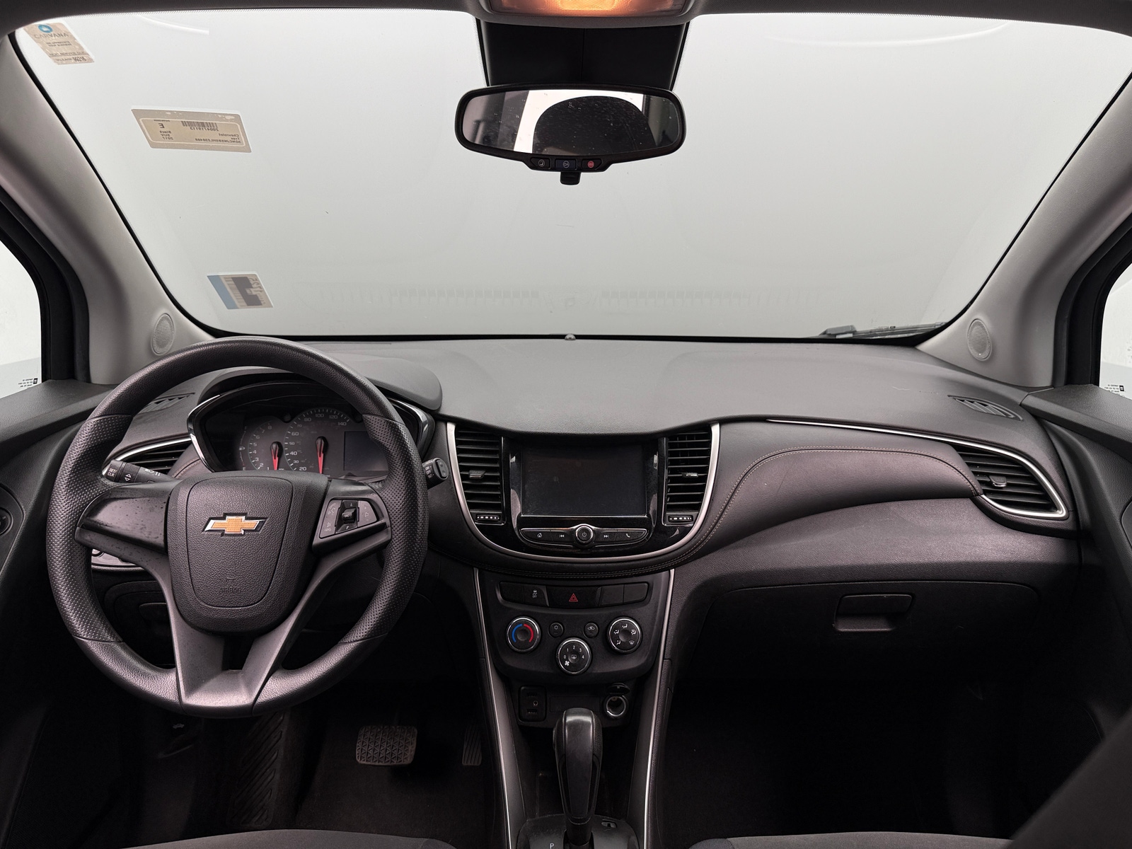 Thumbnail: 2017 Chevrolet Trax - 3