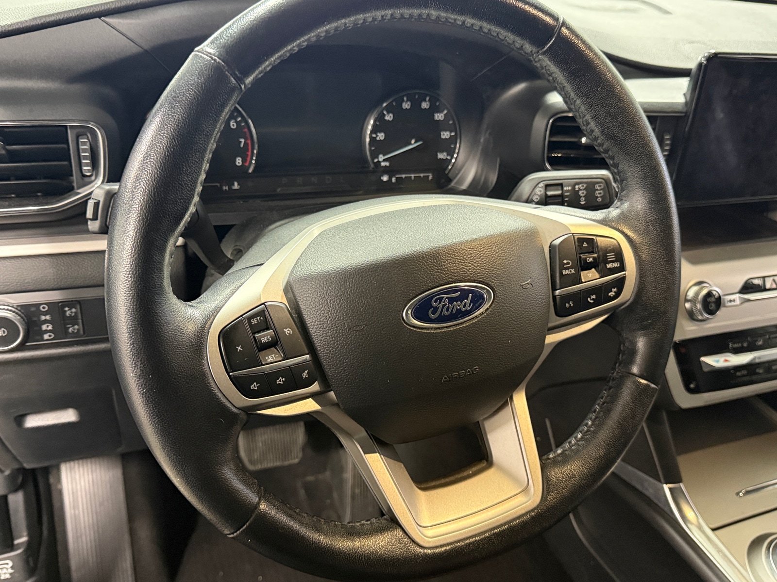 Thumbnail: 2022 Ford Explorer - 4