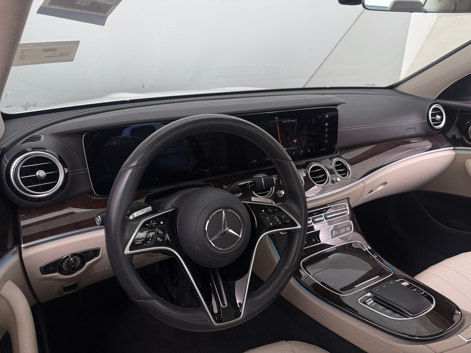 Thumbnail: 2022 Mercedes-Benz E-Class - 3
