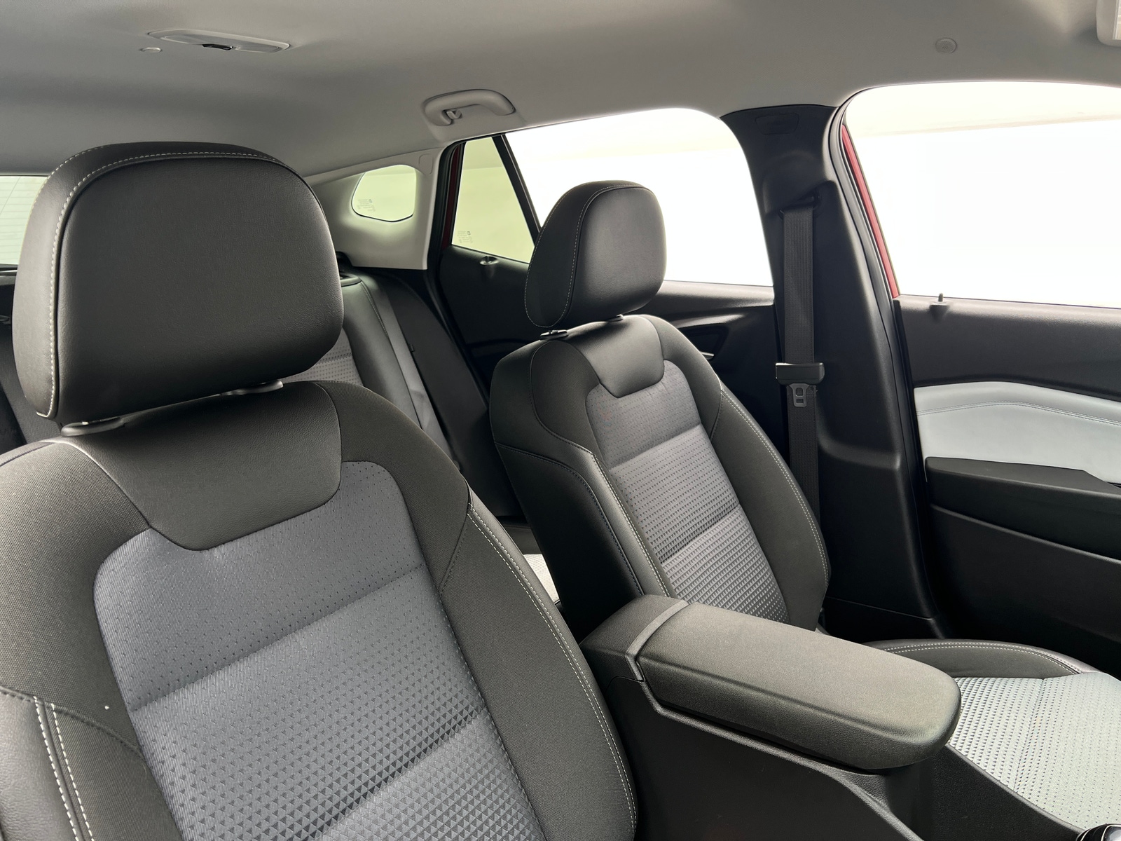 Thumbnail: 2025 Chevrolet Trax - 2