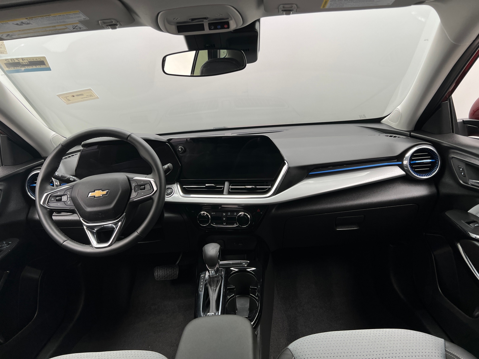 Thumbnail: 2025 Chevrolet Trax - 3