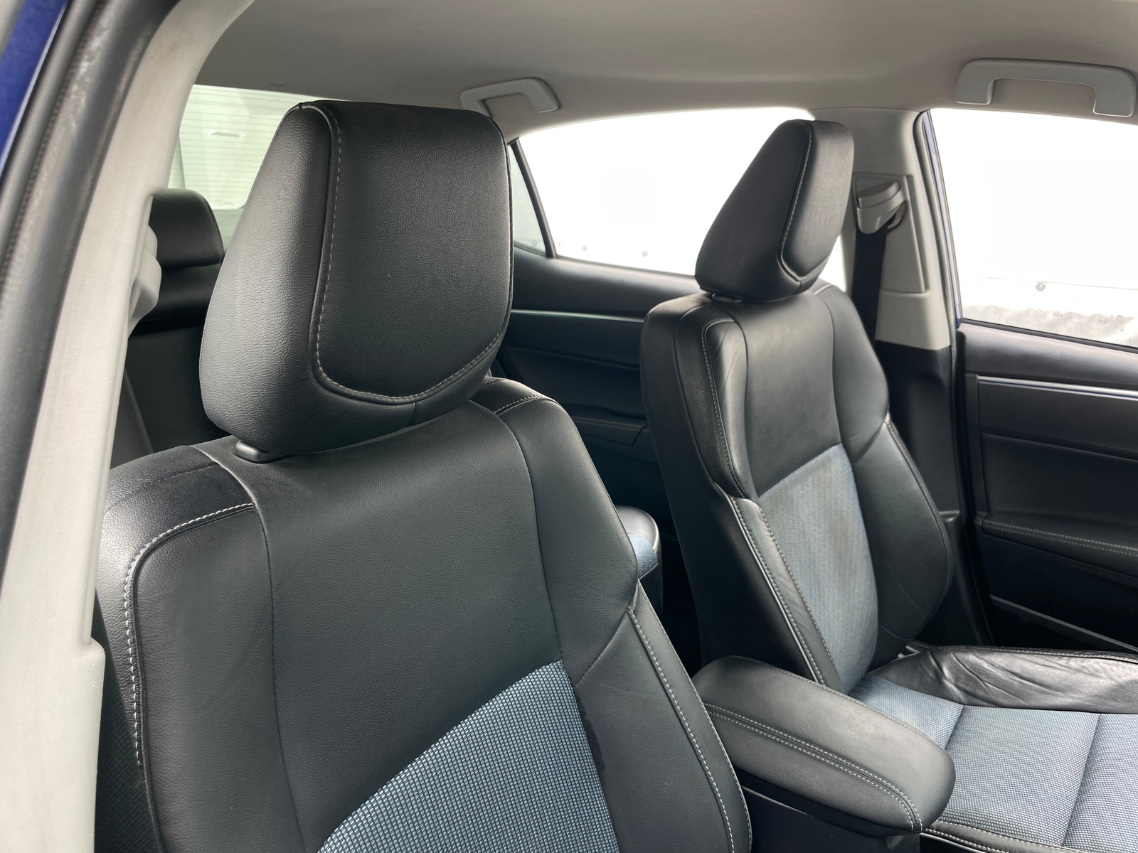 Thumbnail: 2016 Toyota Corolla - 2