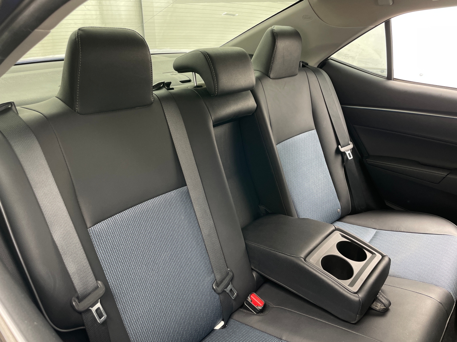 Thumbnail: 2016 Toyota Corolla - 6