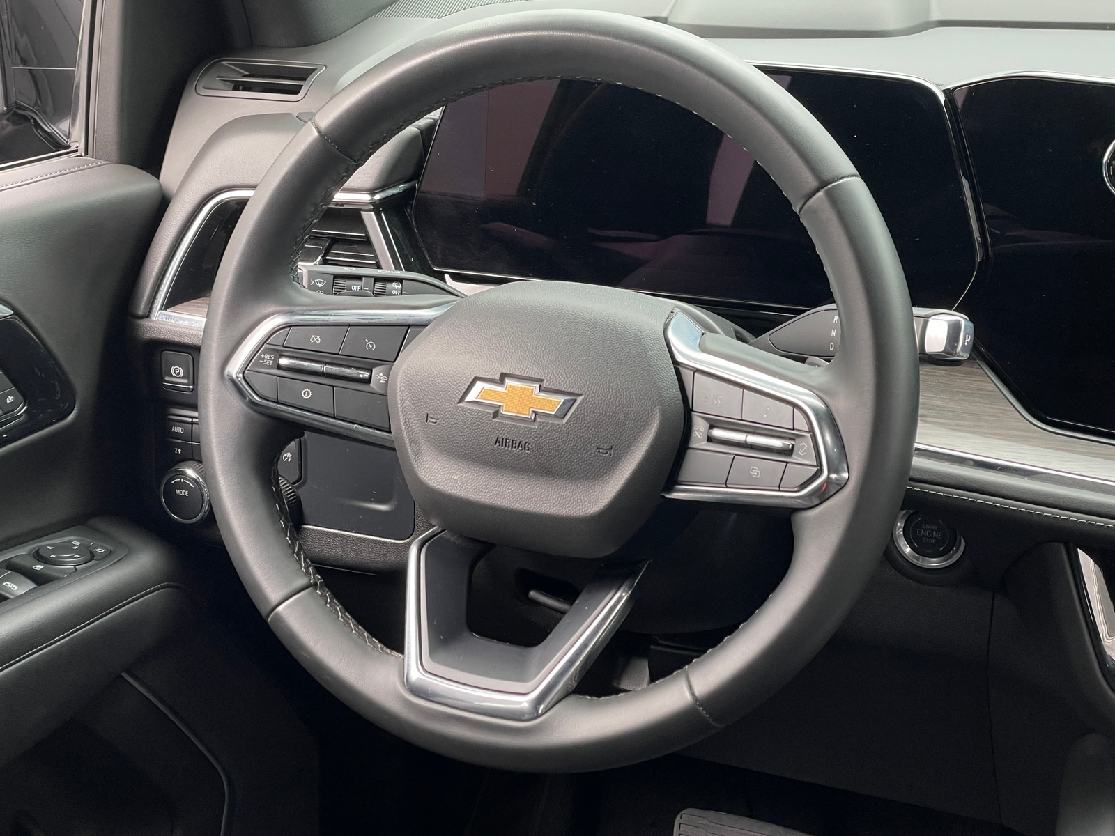 Thumbnail: 2025 Chevrolet Tahoe - 4