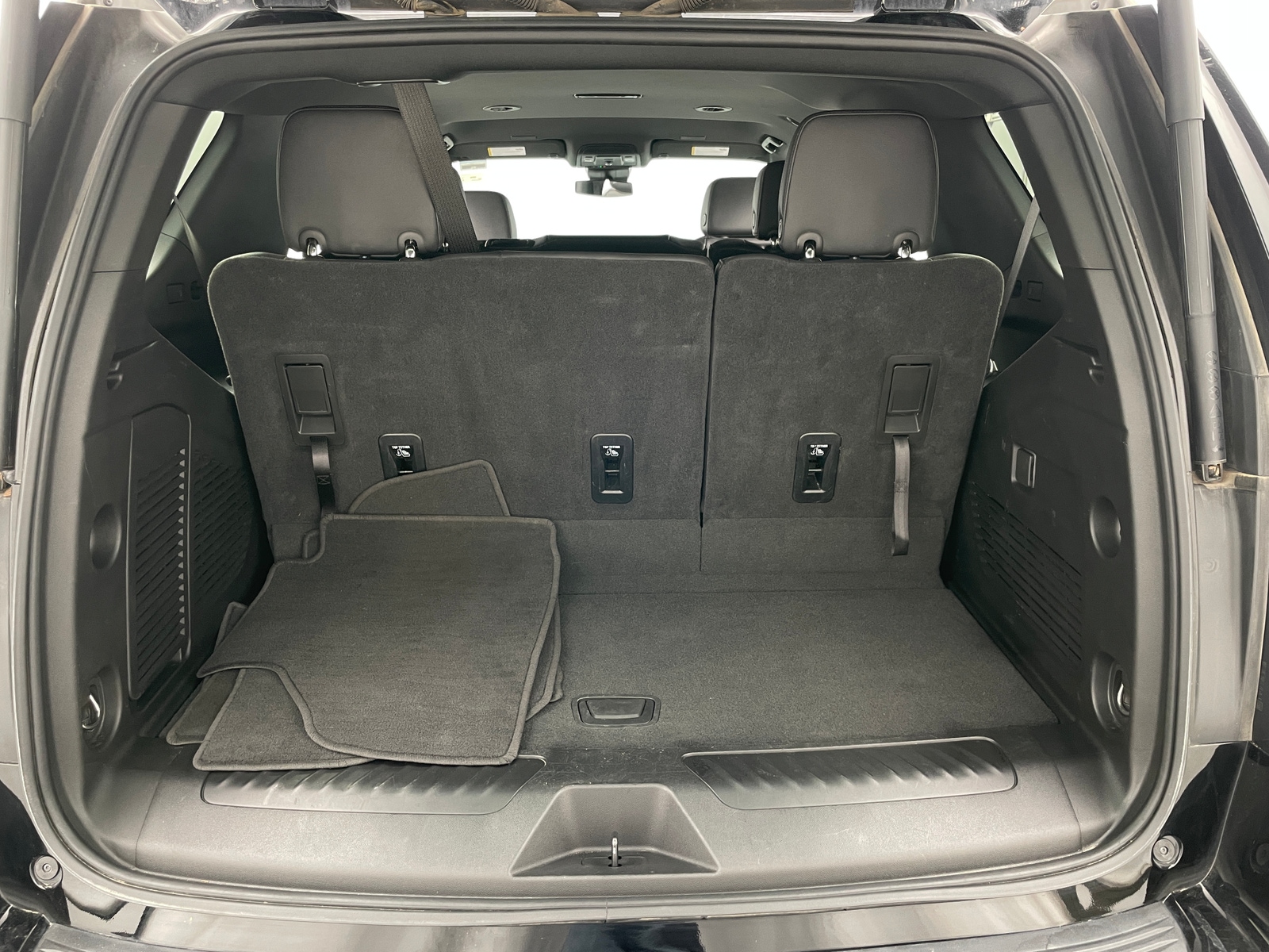 Thumbnail: 2025 Chevrolet Tahoe - 6