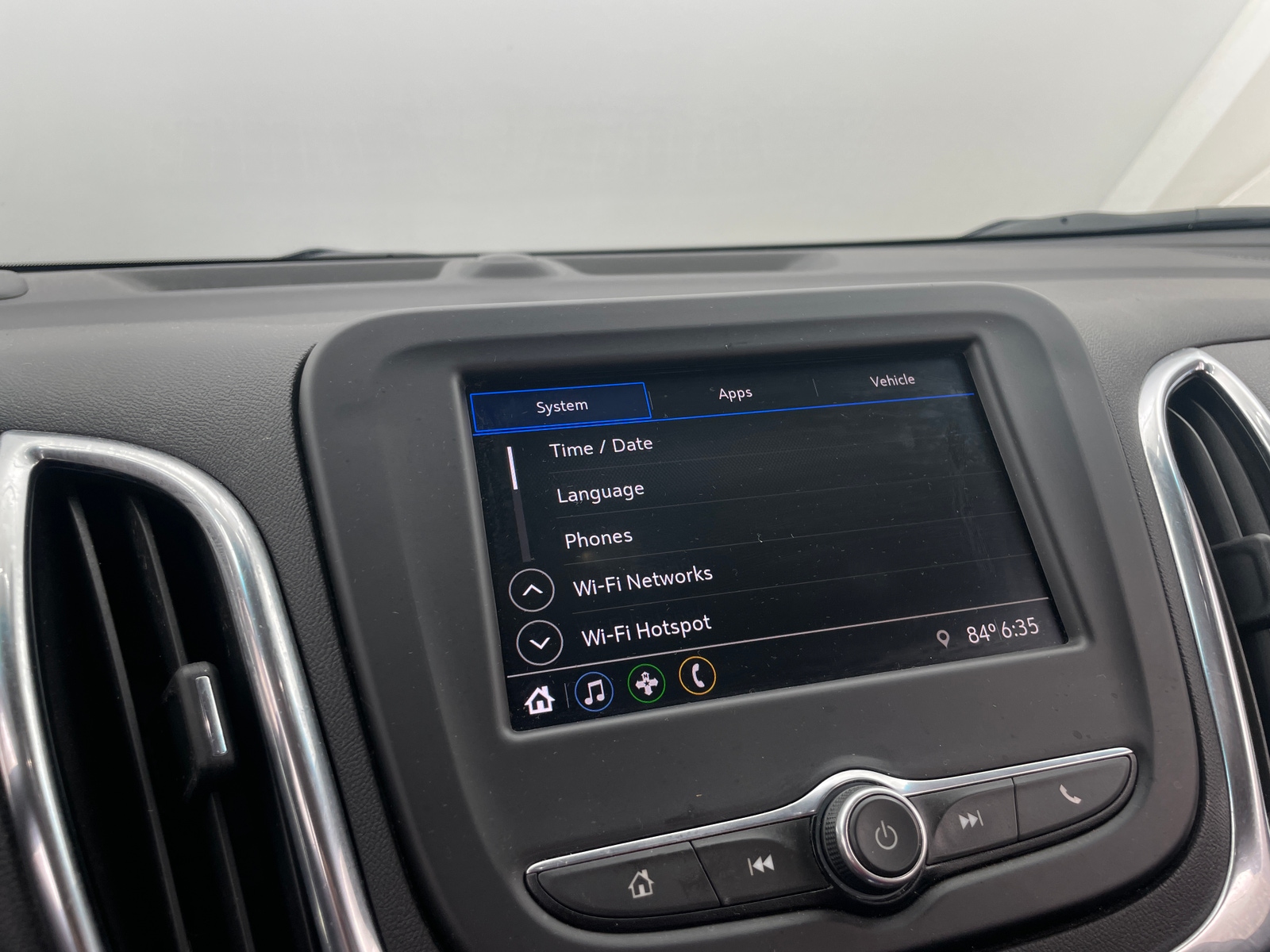 Thumbnail: 2020 Chevrolet Equinox - 4