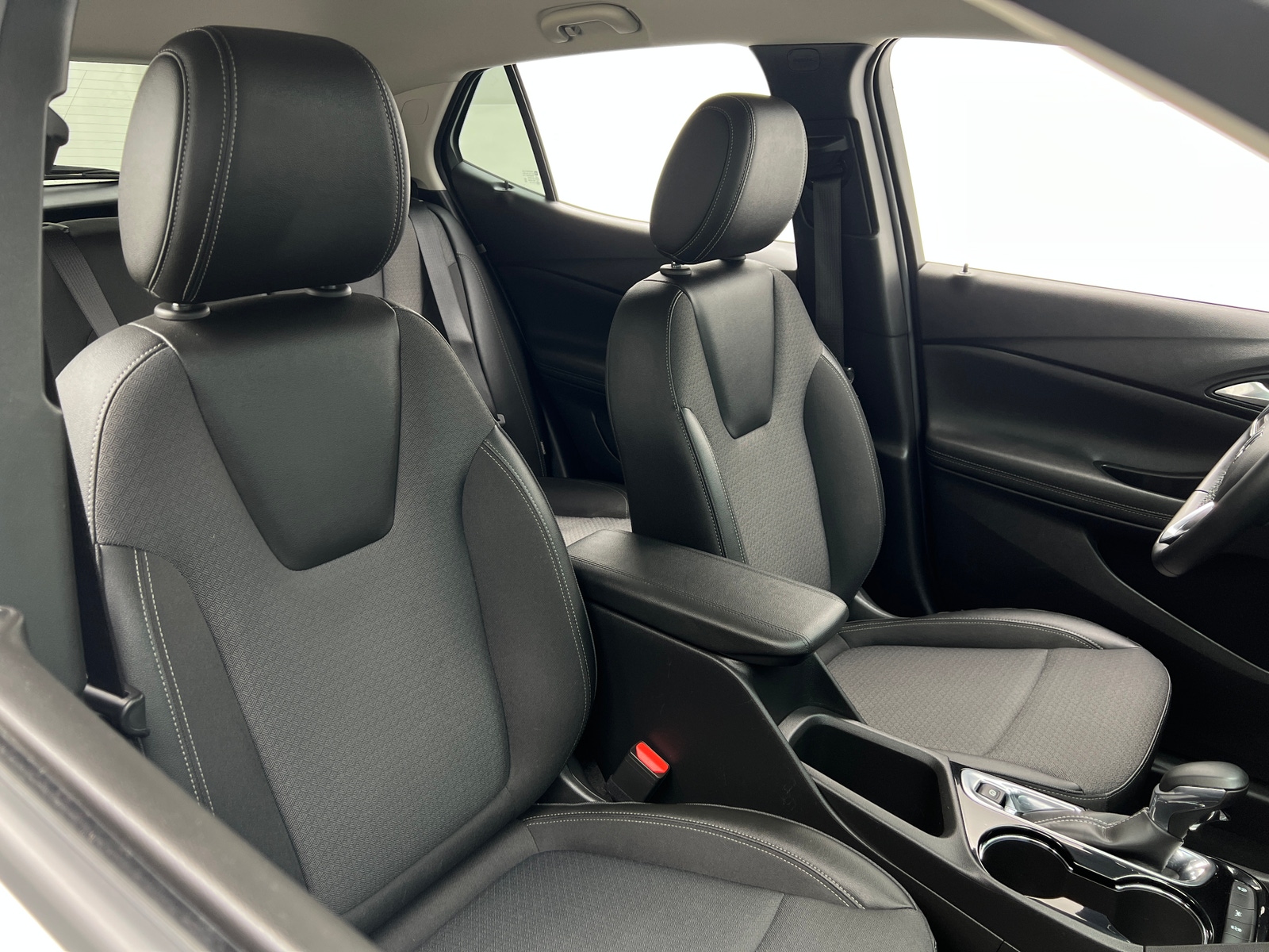 Thumbnail: 2025 Buick Encore GX - 2