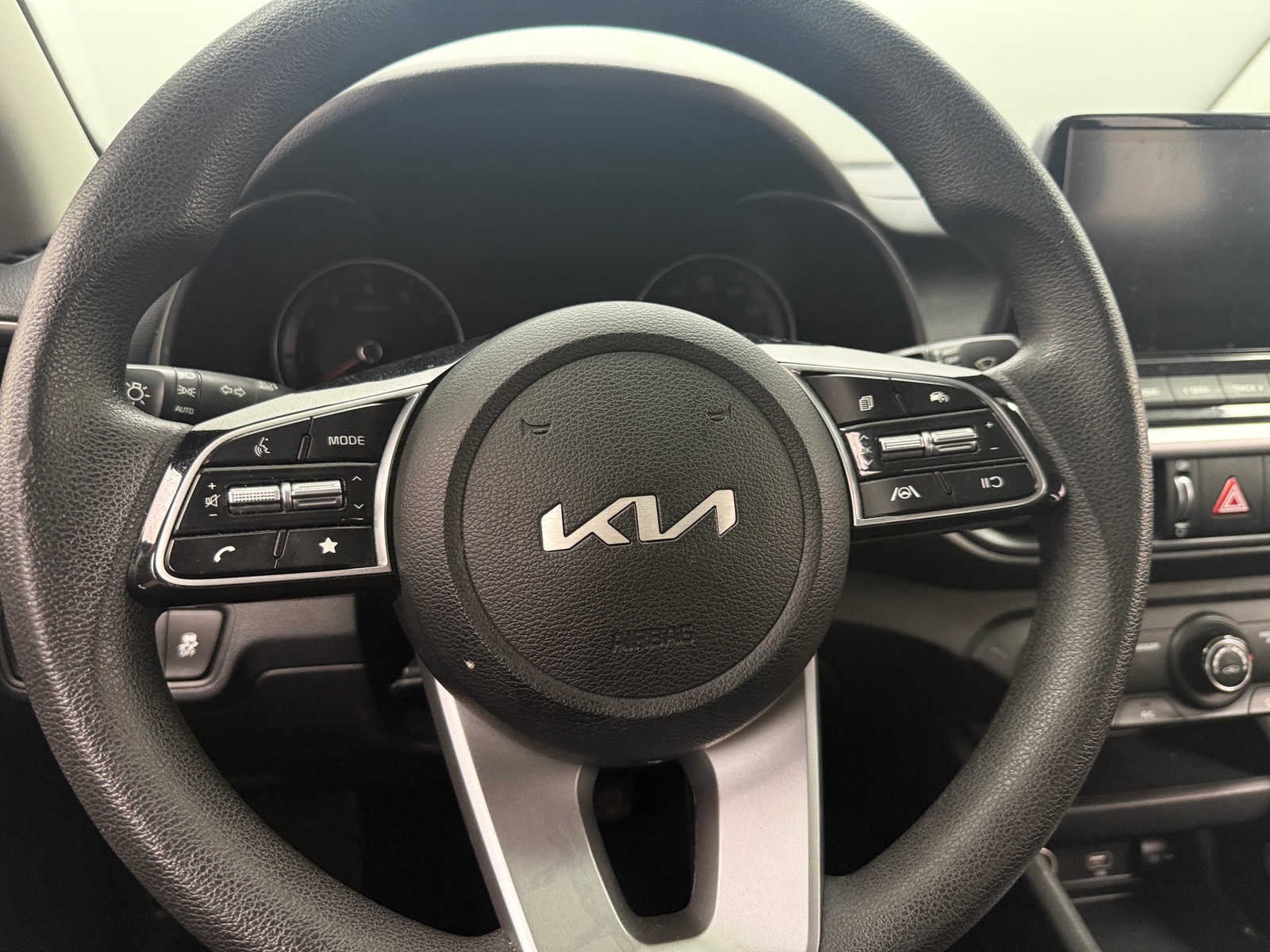 Thumbnail: 2023 Kia Forte - 5