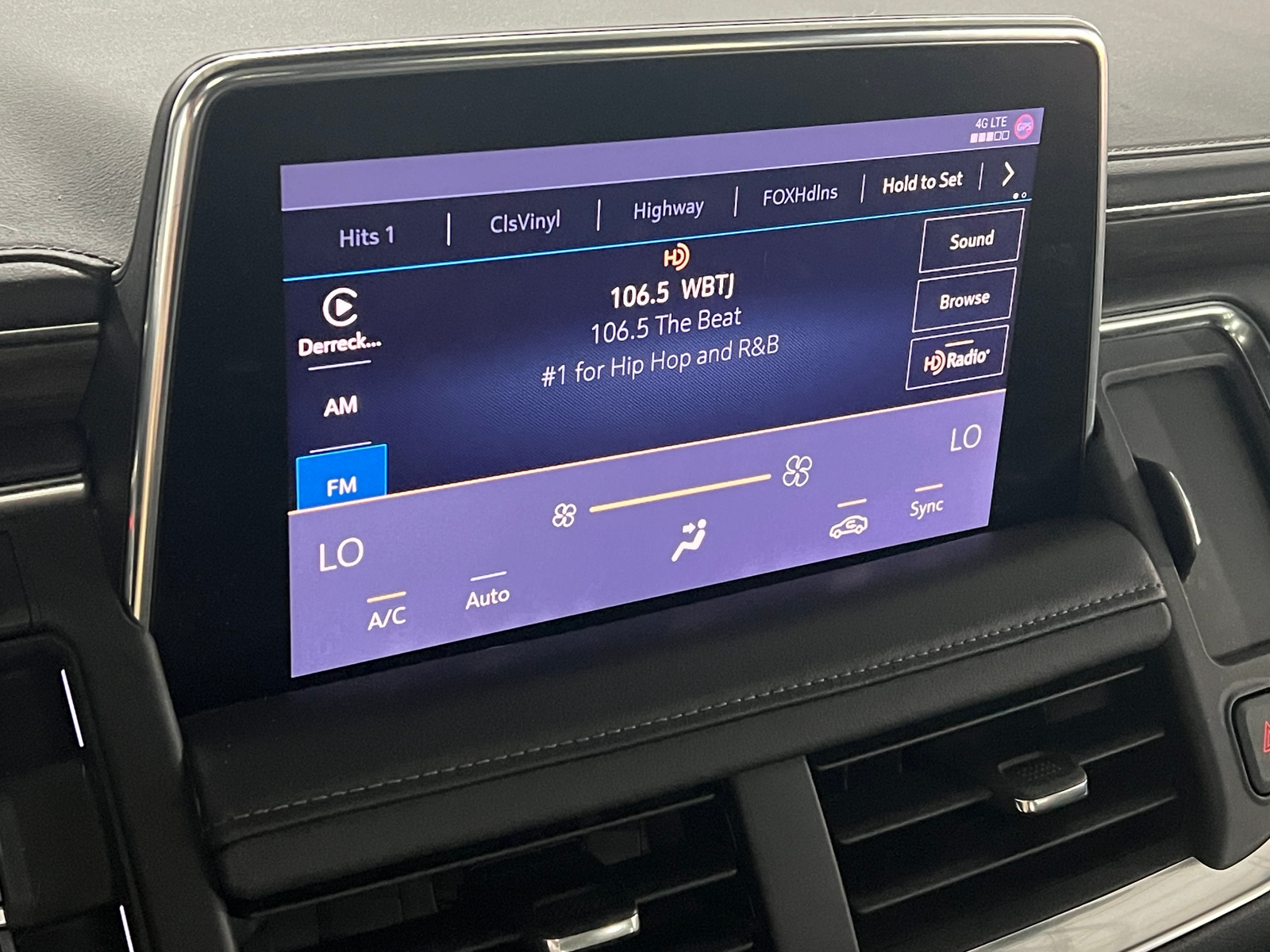 Thumbnail: 2021 Chevrolet Tahoe - 3