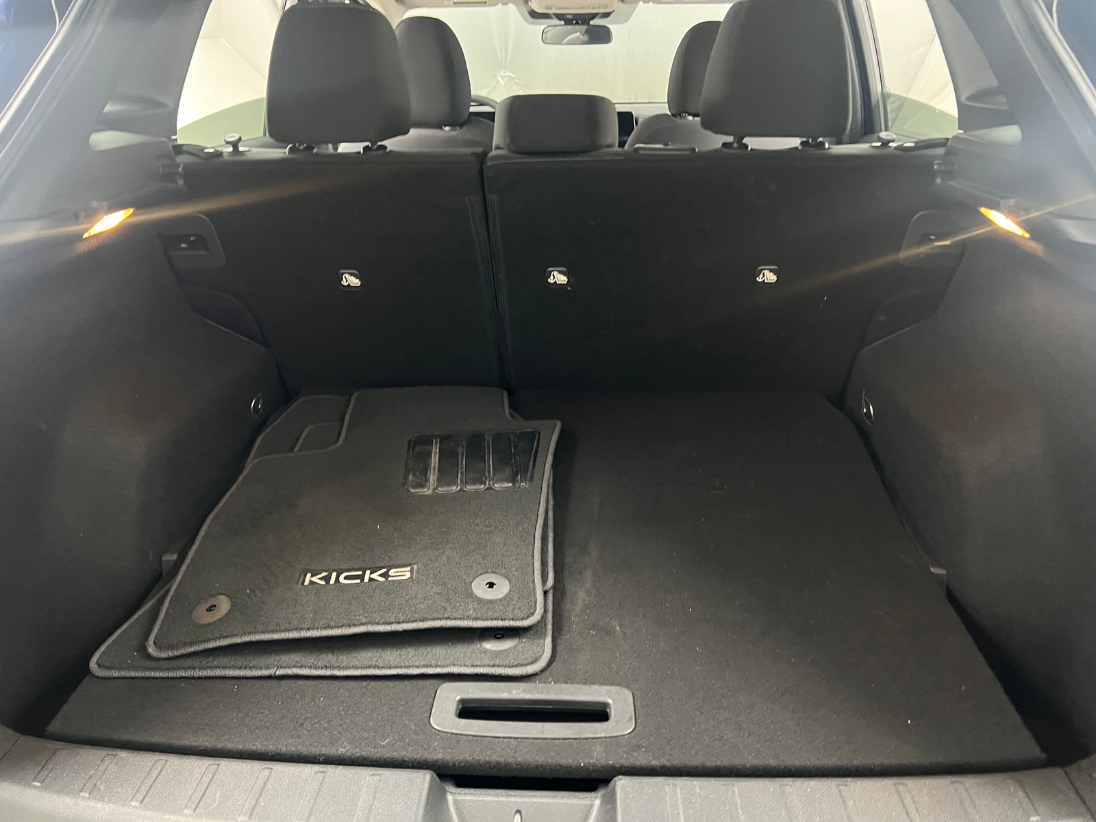 Thumbnail: 2025 Nissan Kicks - 7