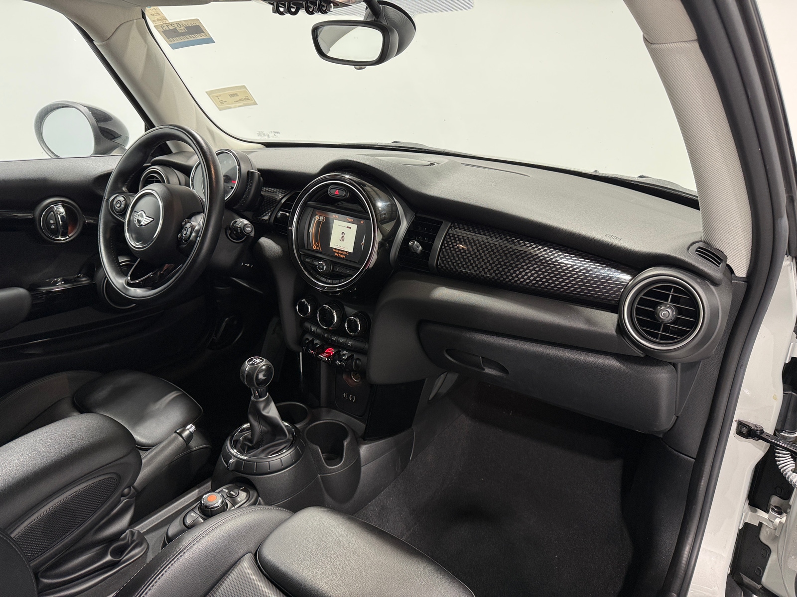 Thumbnail: 2015 MINI Cooper Hardtop - 2