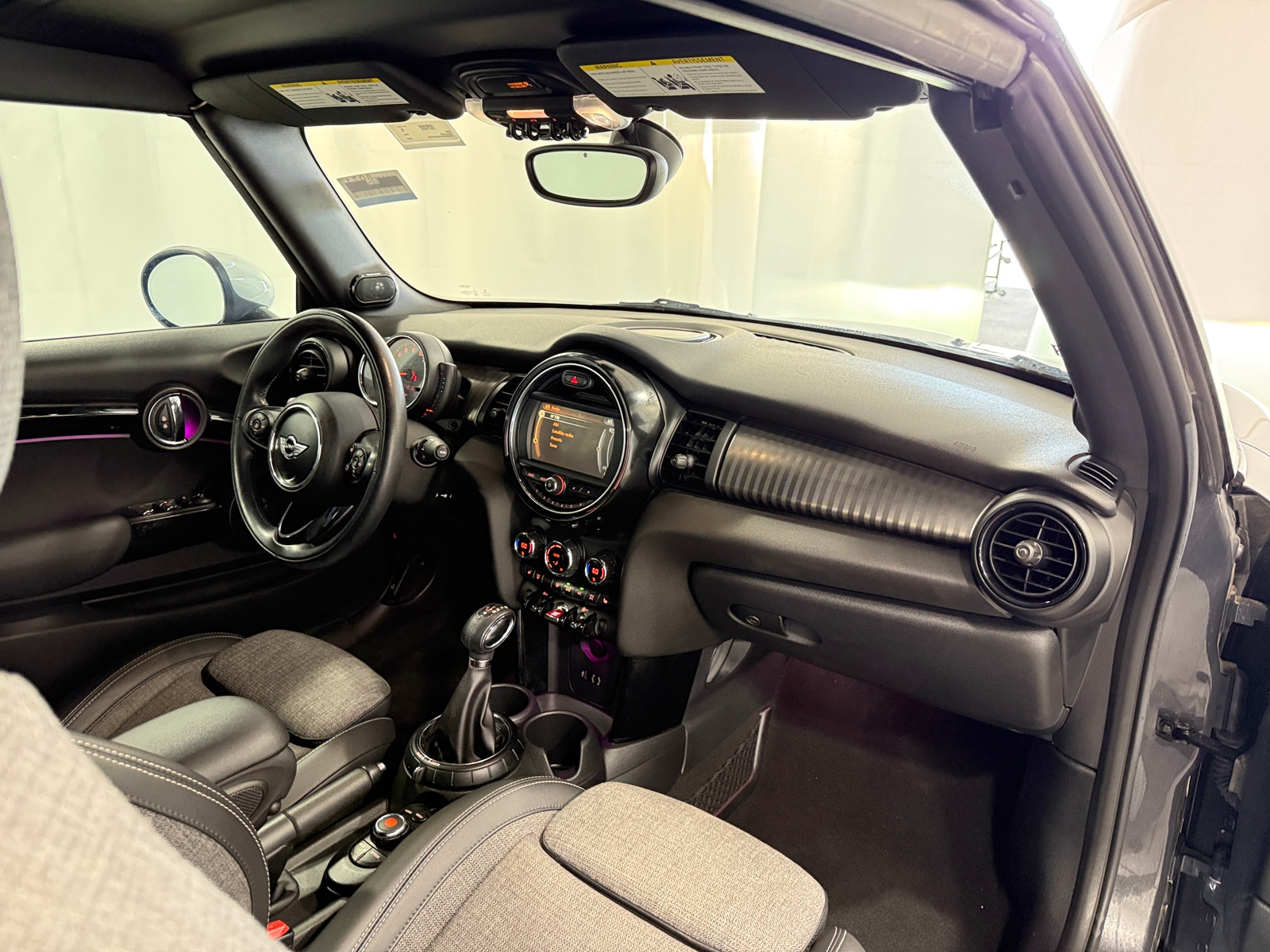 Thumbnail: 2016 MINI Cooper Convertible - 3