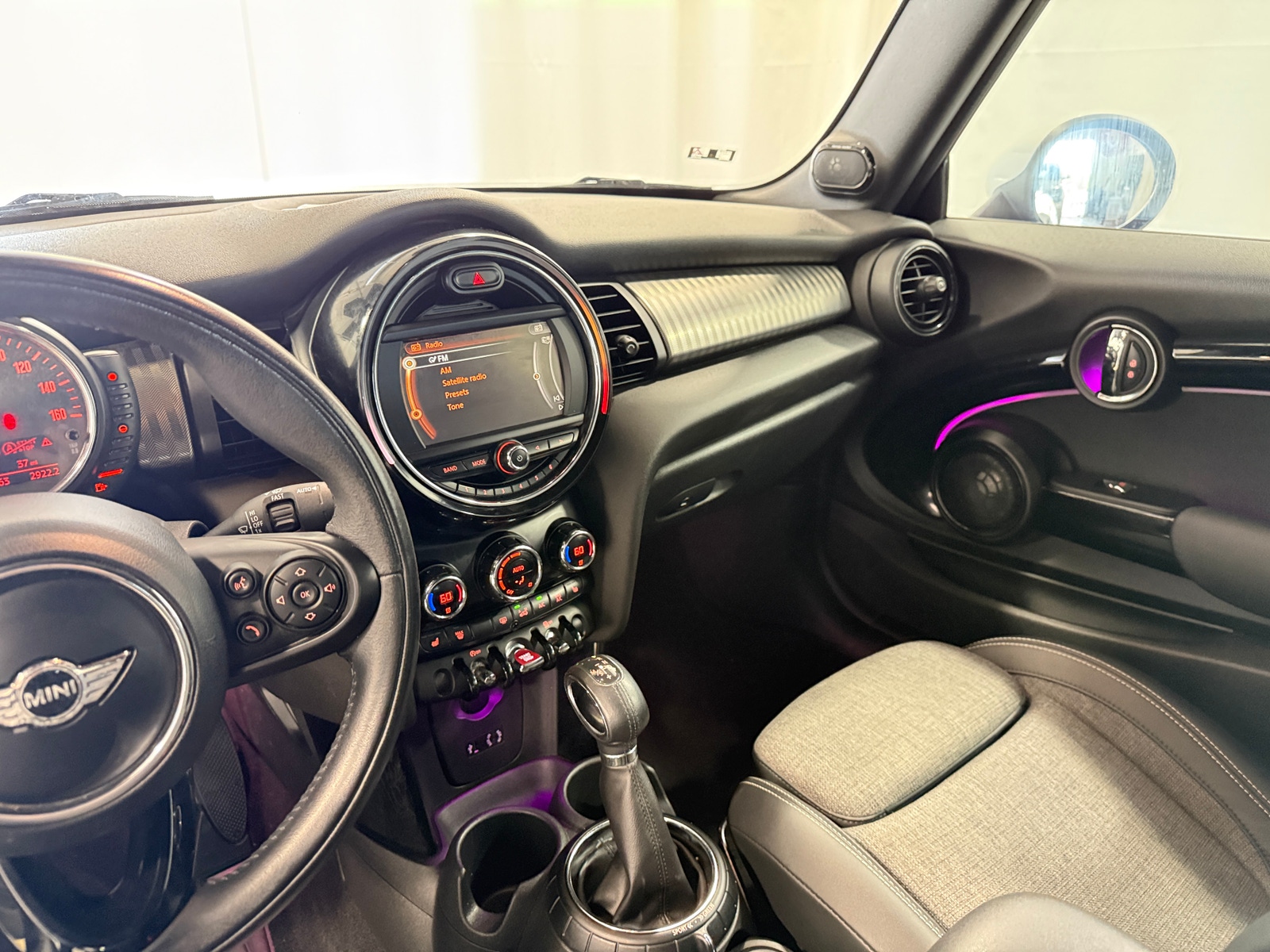 Thumbnail: 2016 MINI Cooper Convertible - 4