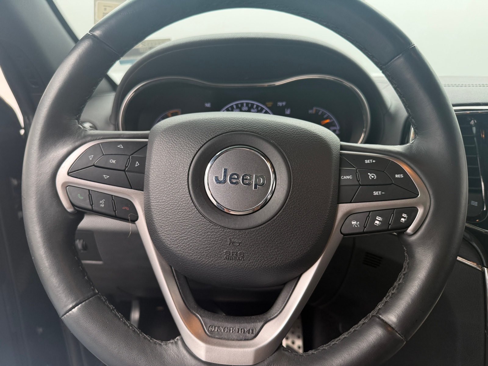 Thumbnail: 2019 Jeep Grand Cherokee - 4