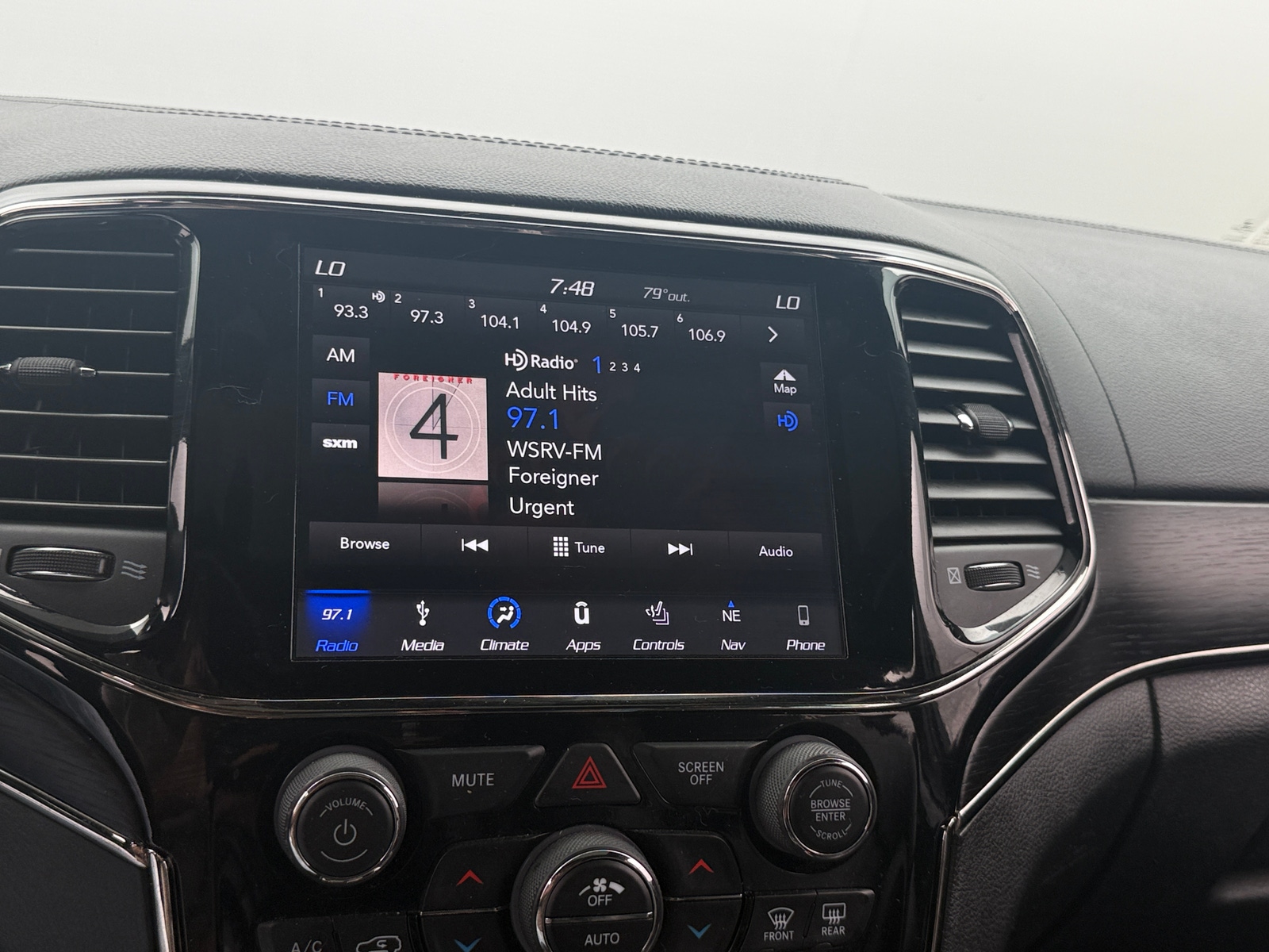 Thumbnail: 2019 Jeep Grand Cherokee - 3