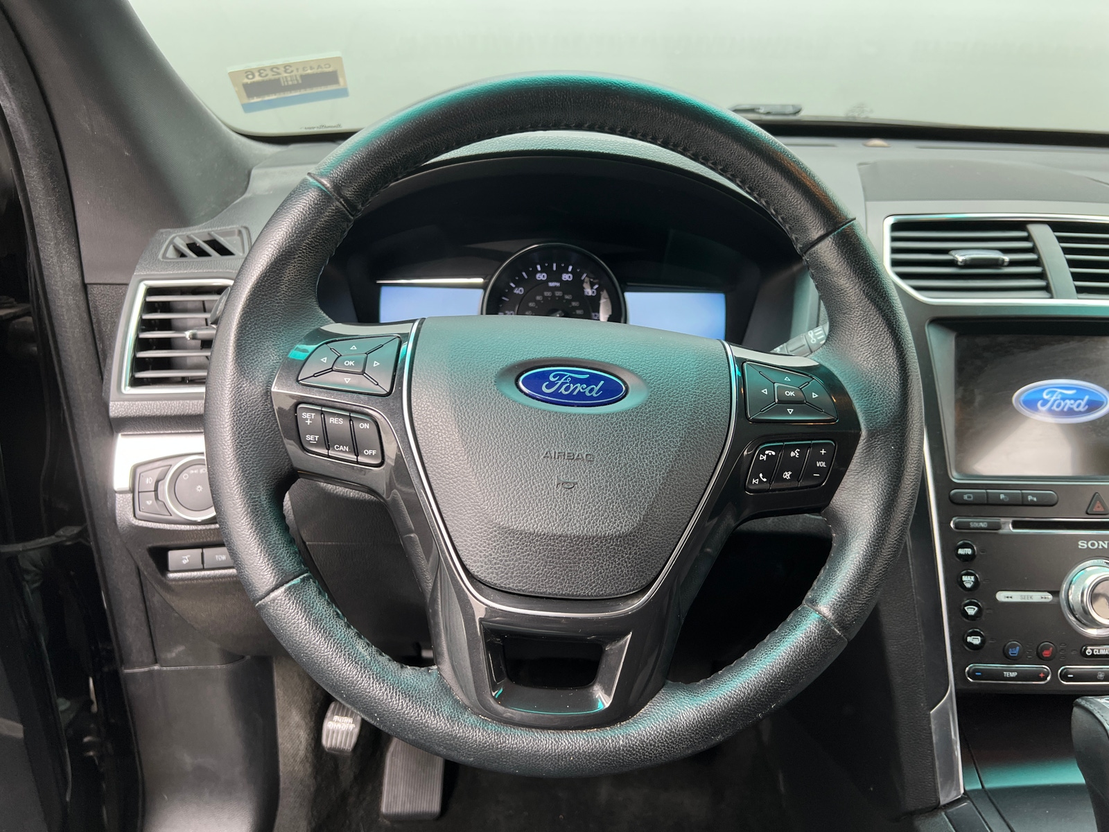 Thumbnail: 2017 Ford Explorer - 4