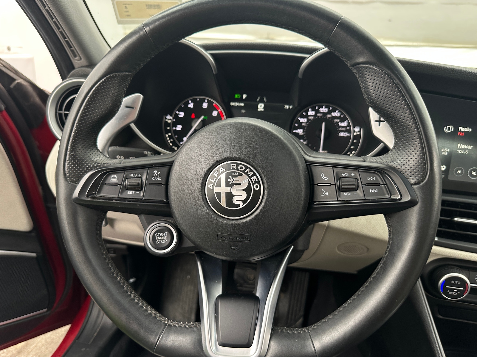 Thumbnail: 2021 Alfa Romeo Giulia - 4