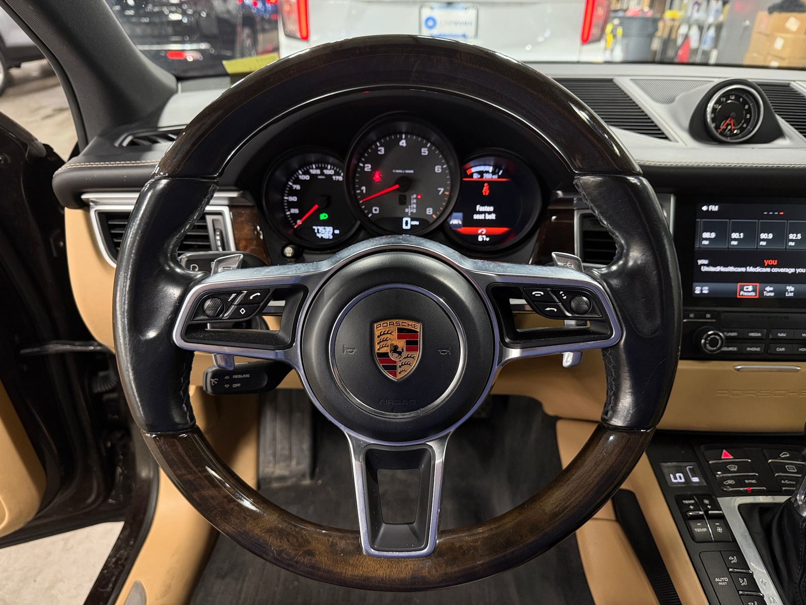 Thumbnail: 2018 Porsche Macan - 4