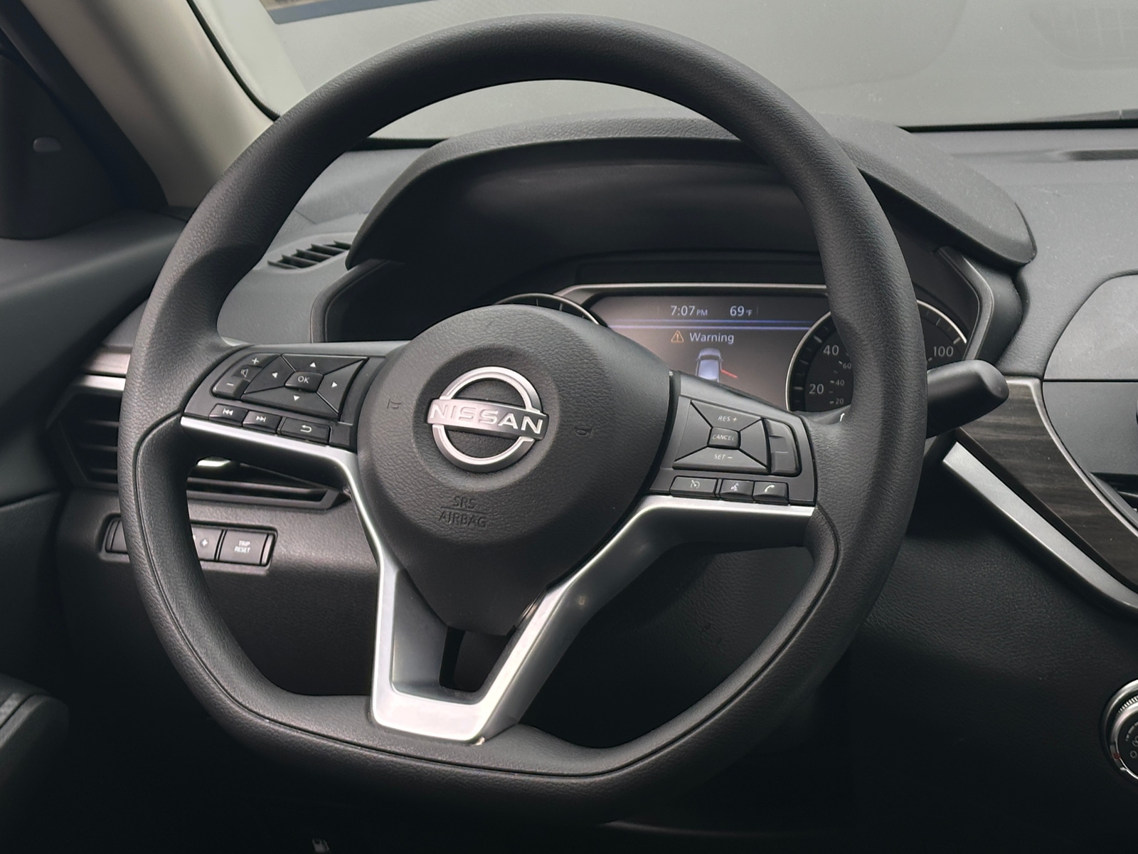 Thumbnail: 2025 Nissan Altima - 5