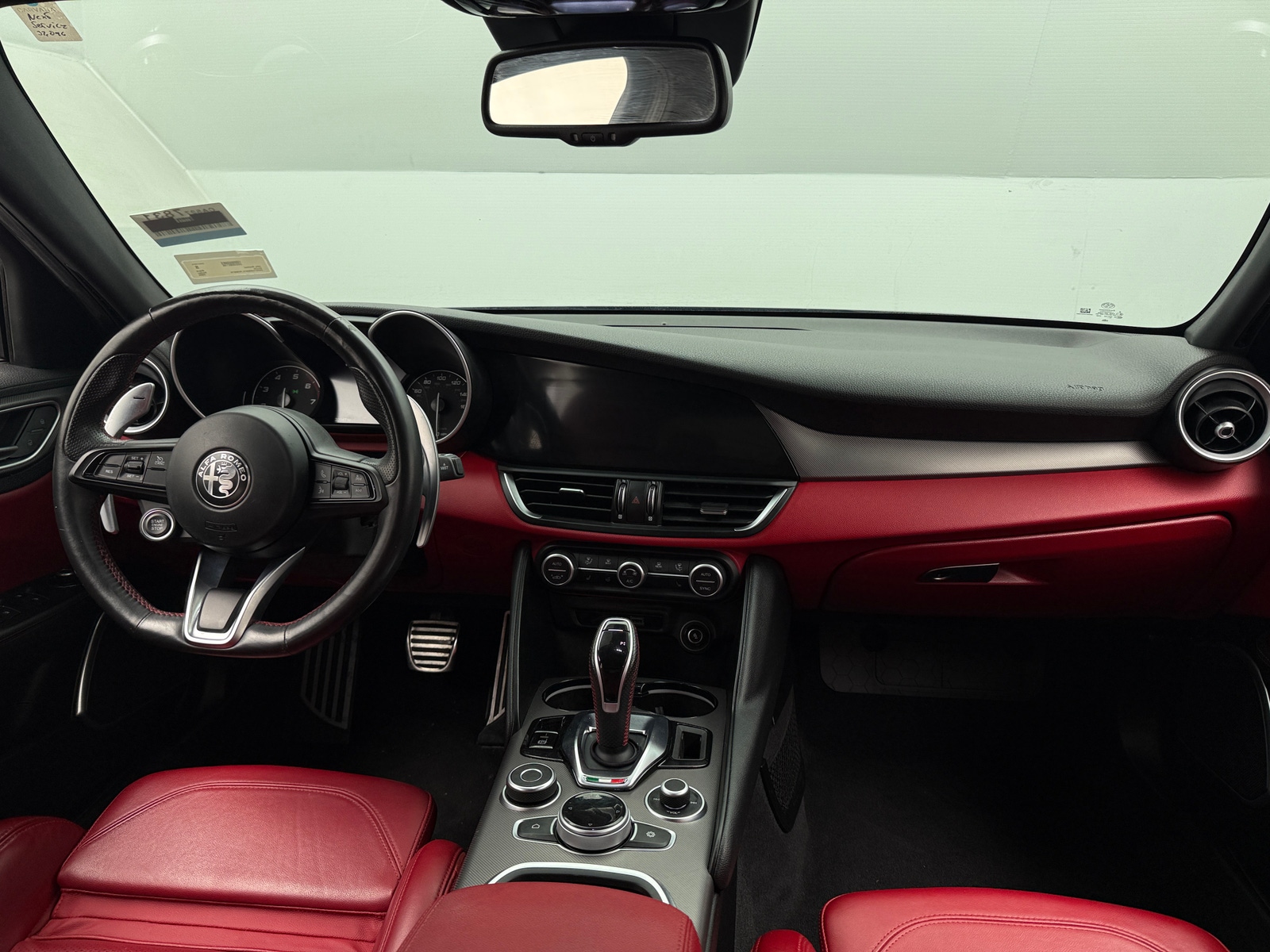 Thumbnail: 2020 Alfa Romeo Giulia - 2