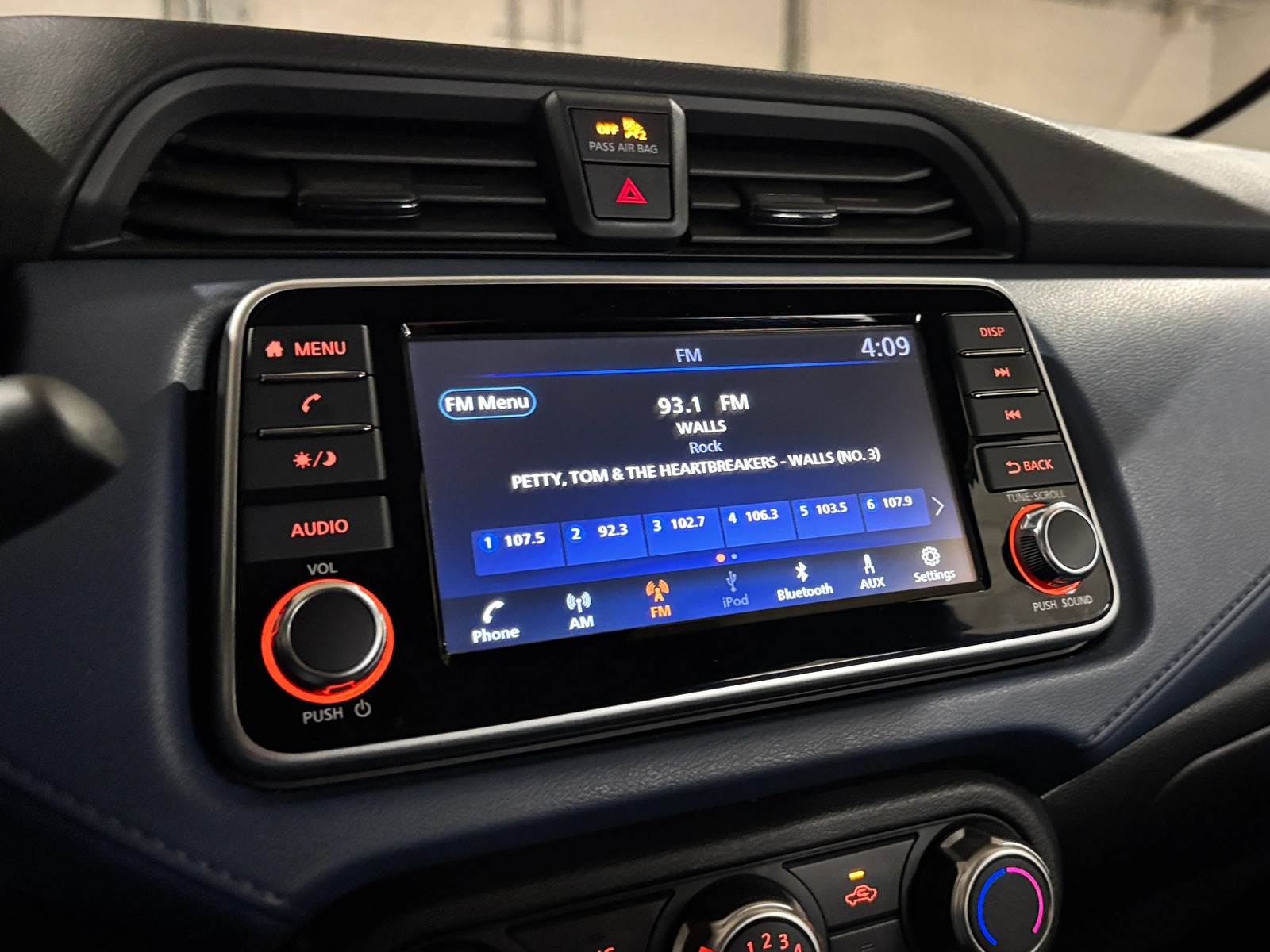 Thumbnail: 2025 Nissan Versa - 4