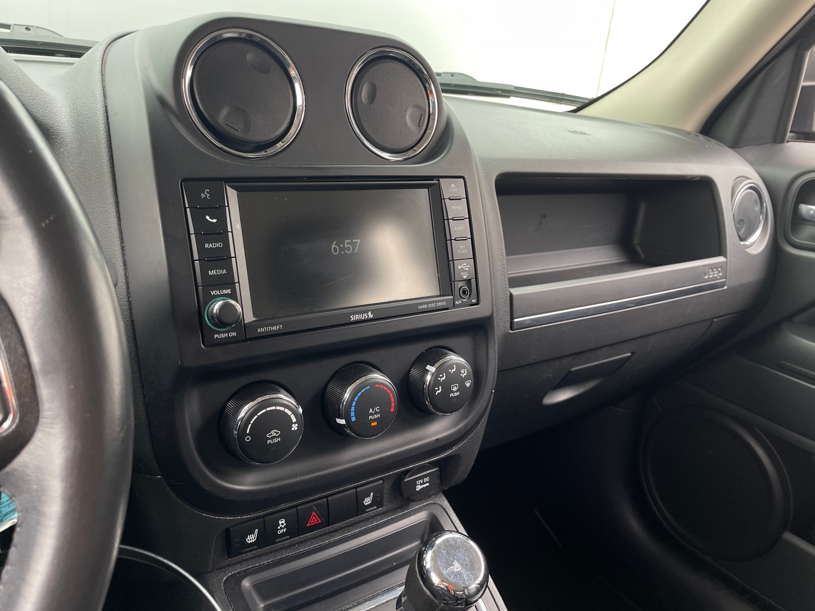 Thumbnail: 2017 Jeep Patriot - 3