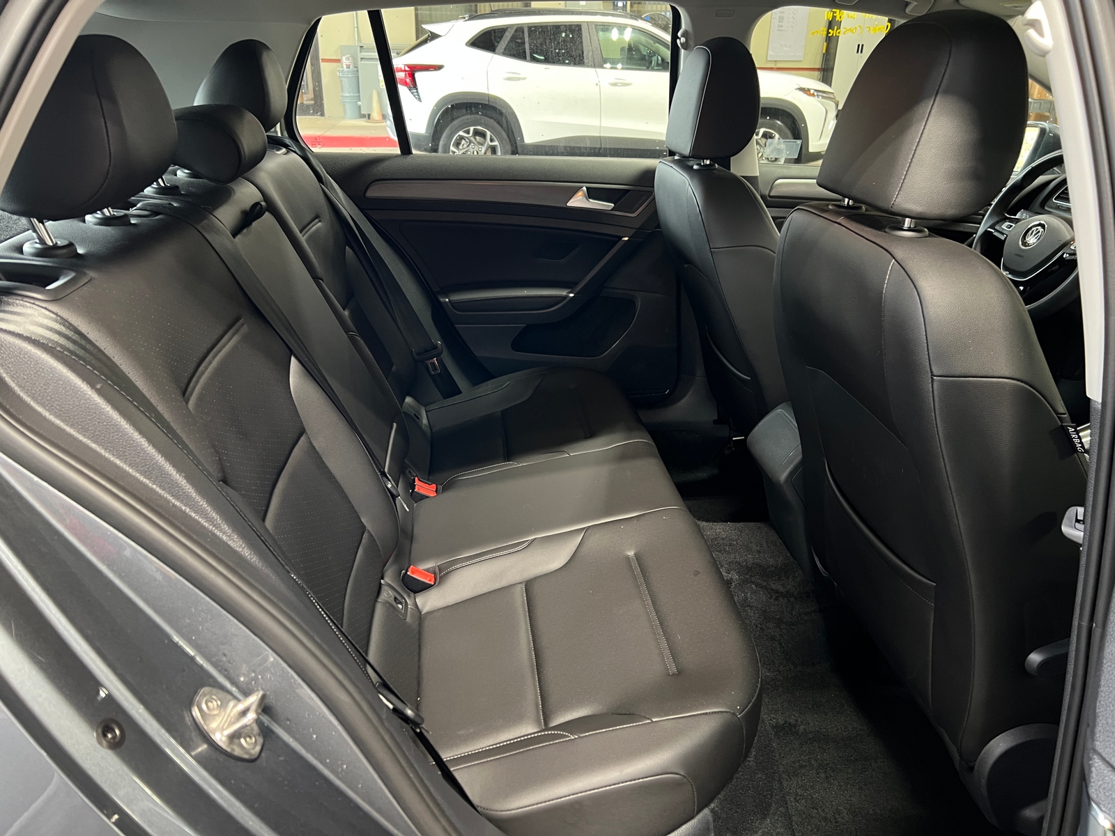 Thumbnail: 2020 Volkswagen Golf - 5