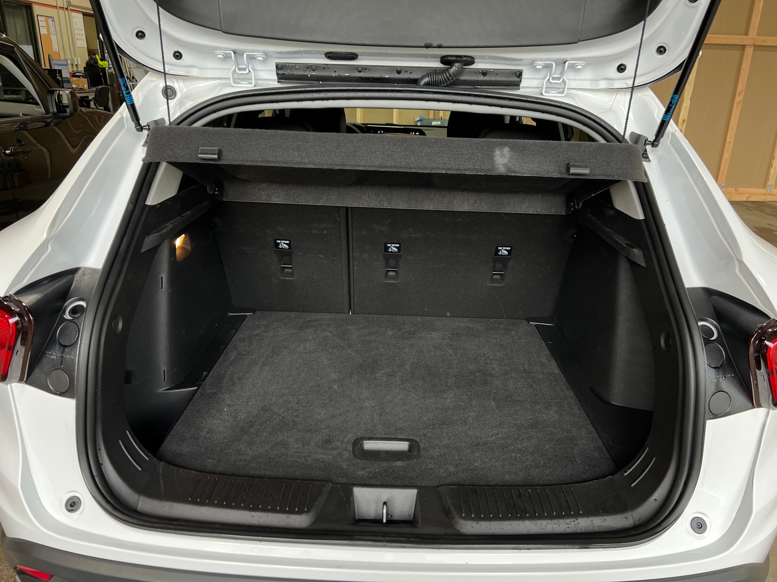 Thumbnail: 2025 Chevrolet Trax - 7