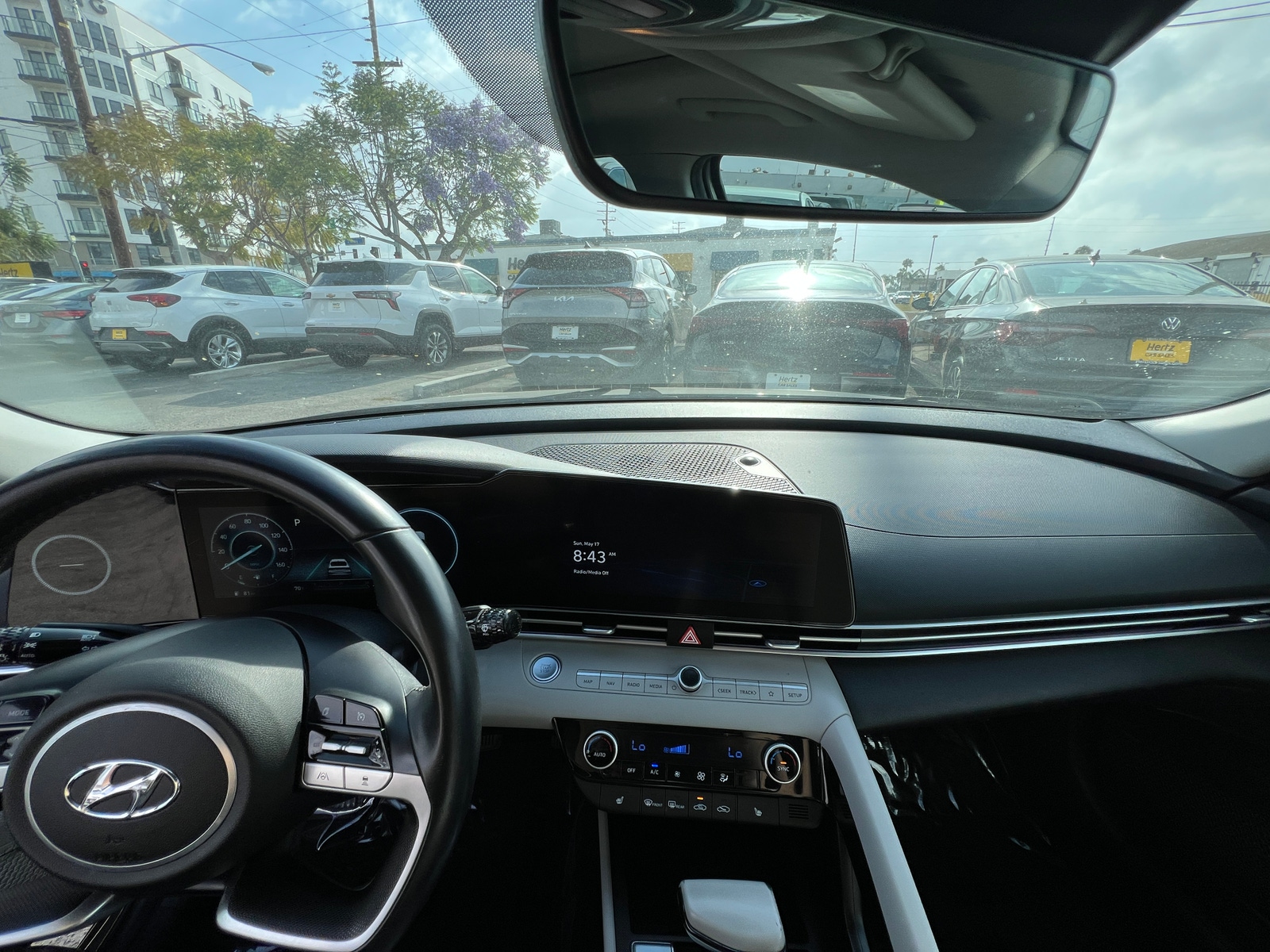 Thumbnail: 2023 Hyundai Elantra - 3
