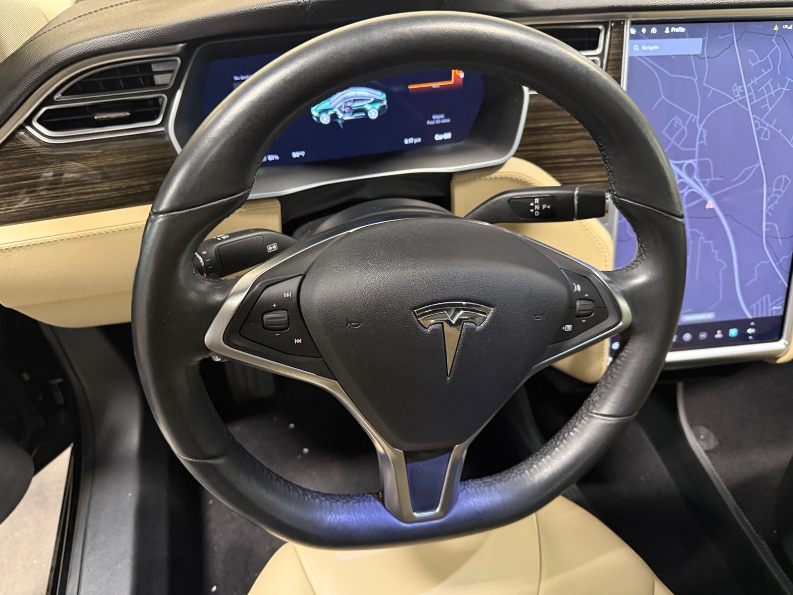 Thumbnail: 2014 Tesla Model S - 4