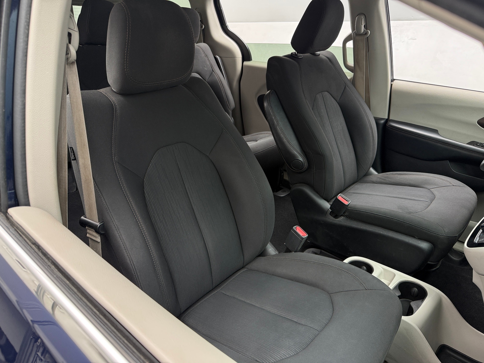 Thumbnail: 2018 Chrysler Pacifica - 2