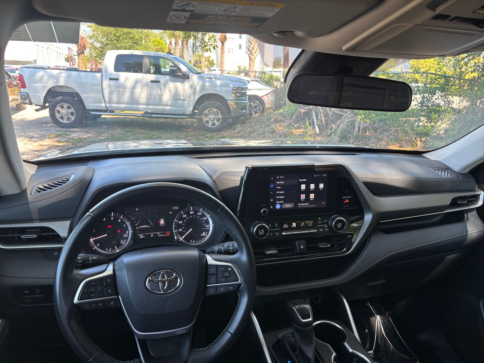 Thumbnail: 2025 Toyota Highlander - 3