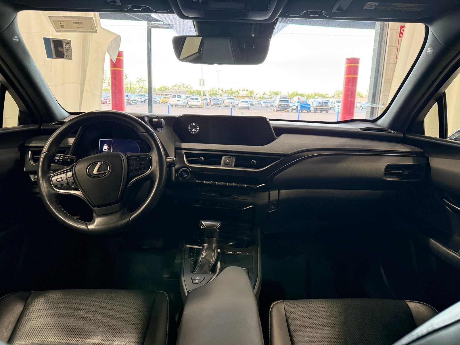 Thumbnail: 2021 Lexus UX - 2