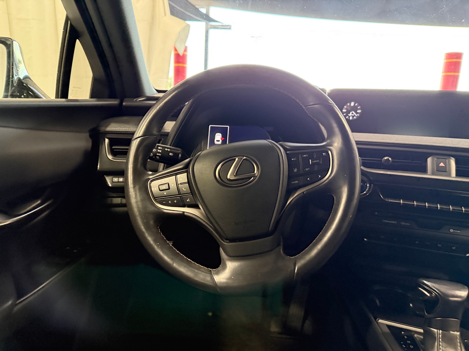 Thumbnail: 2021 Lexus UX - 4