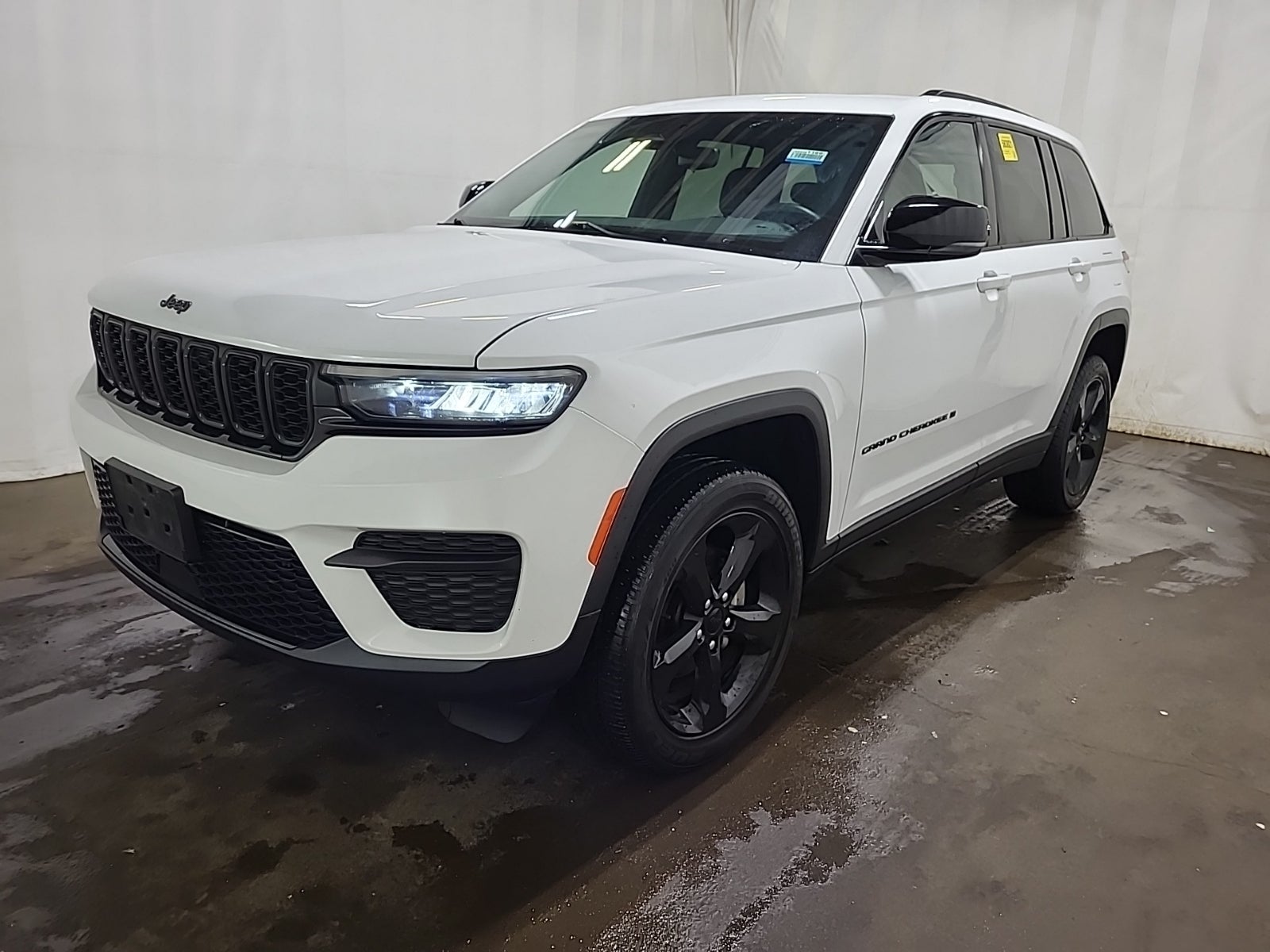 2022 Jeep Grand Cherokee Altitude