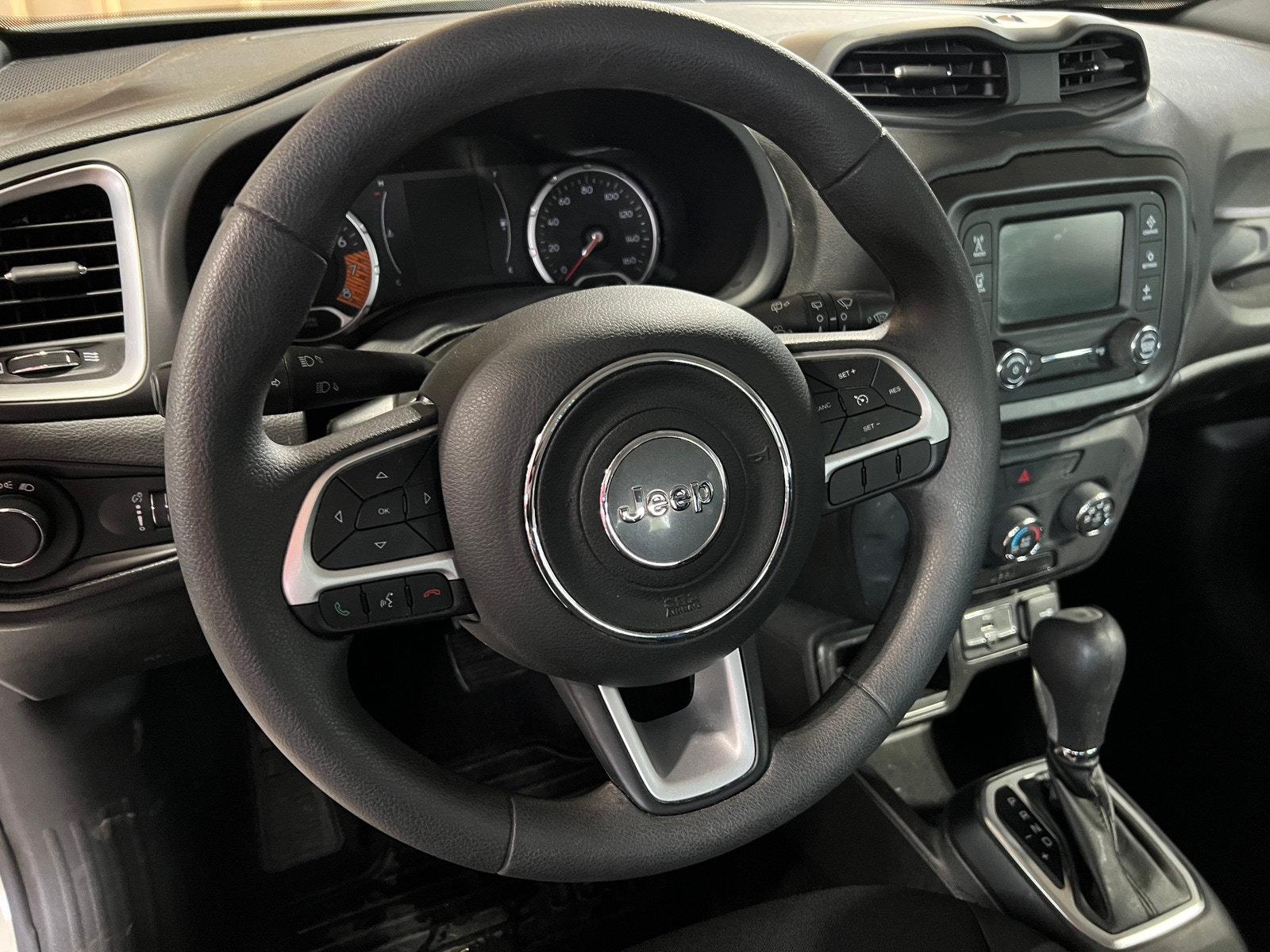 Thumbnail: 2020 Jeep Renegade - 5