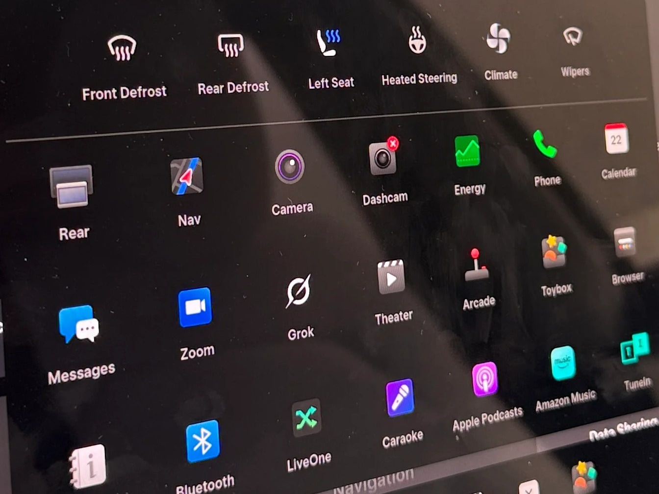 Thumbnail: 2026 Tesla Model Y - 2