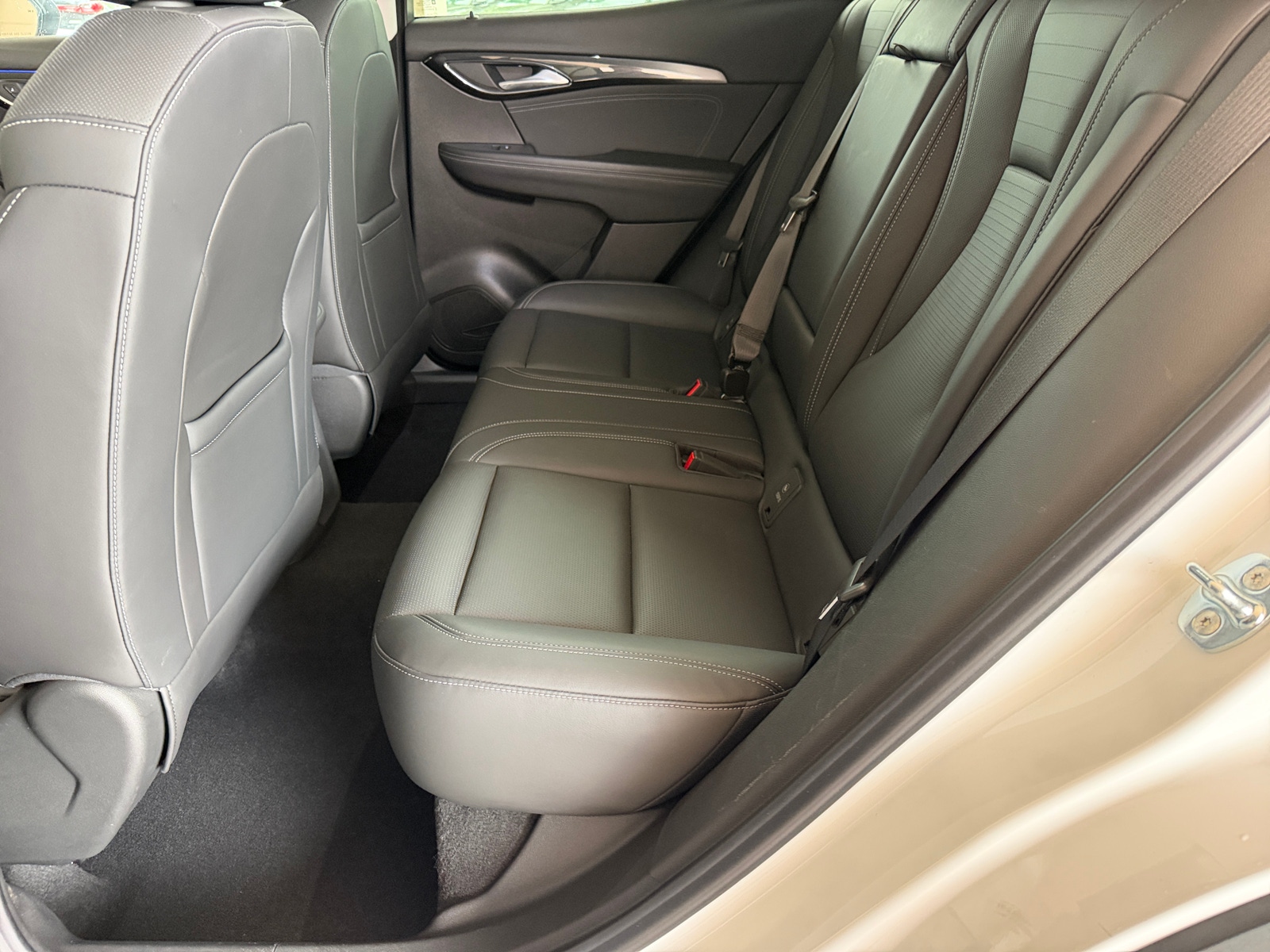 Thumbnail: 2024 Buick Envision - 5