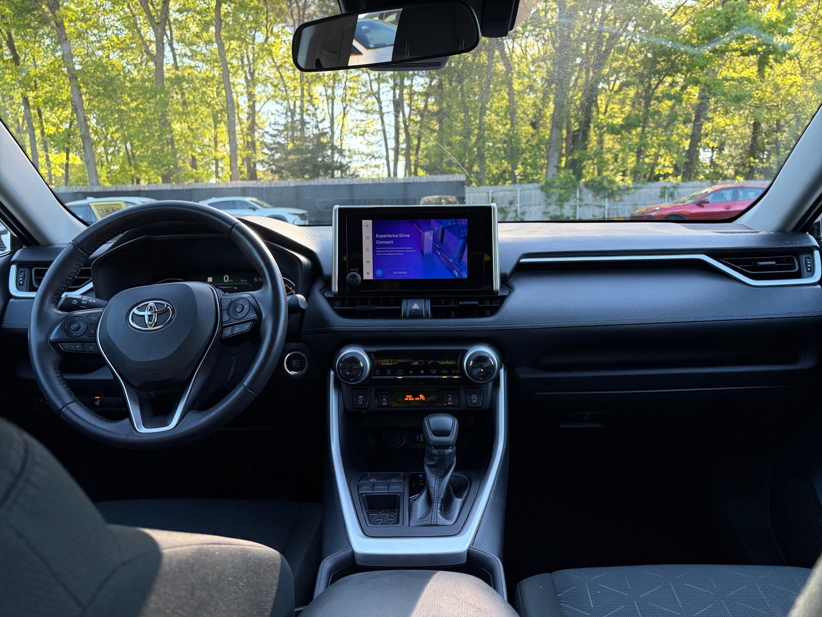 Thumbnail: 2025 Toyota RAV4 - 3