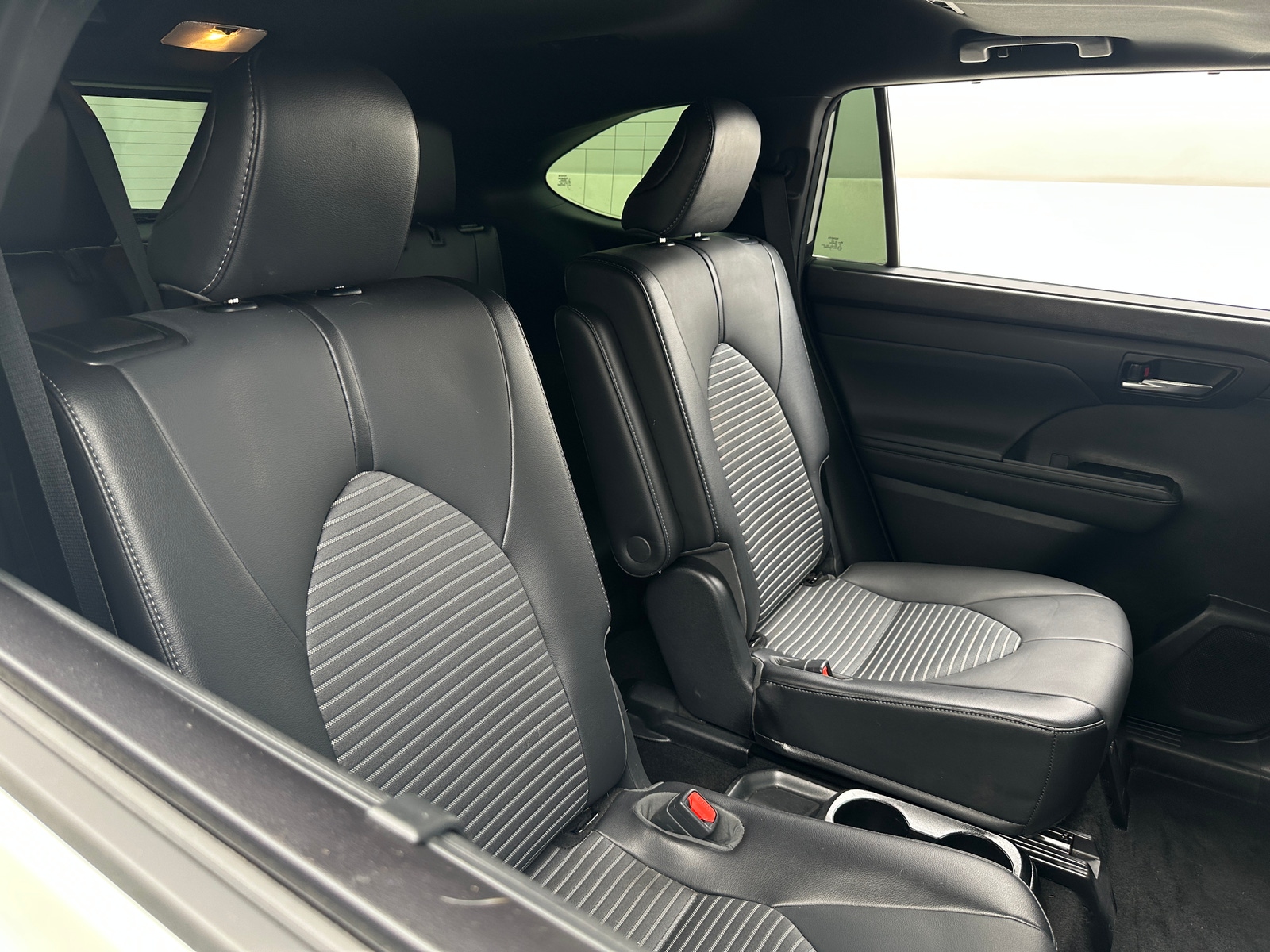 Thumbnail: 2021 Toyota Highlander - 6